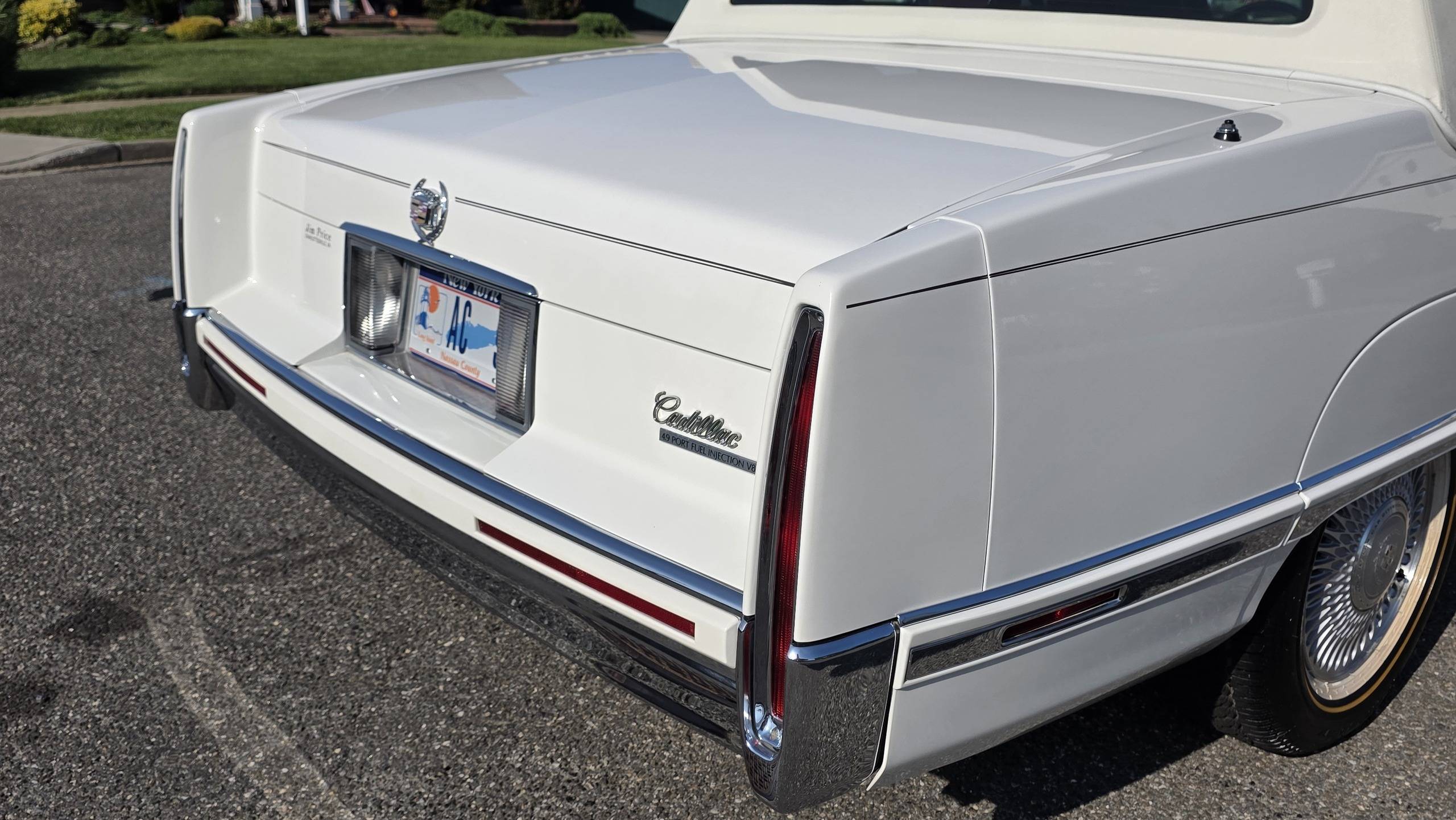 1992 Cadillac Fleetwood 16