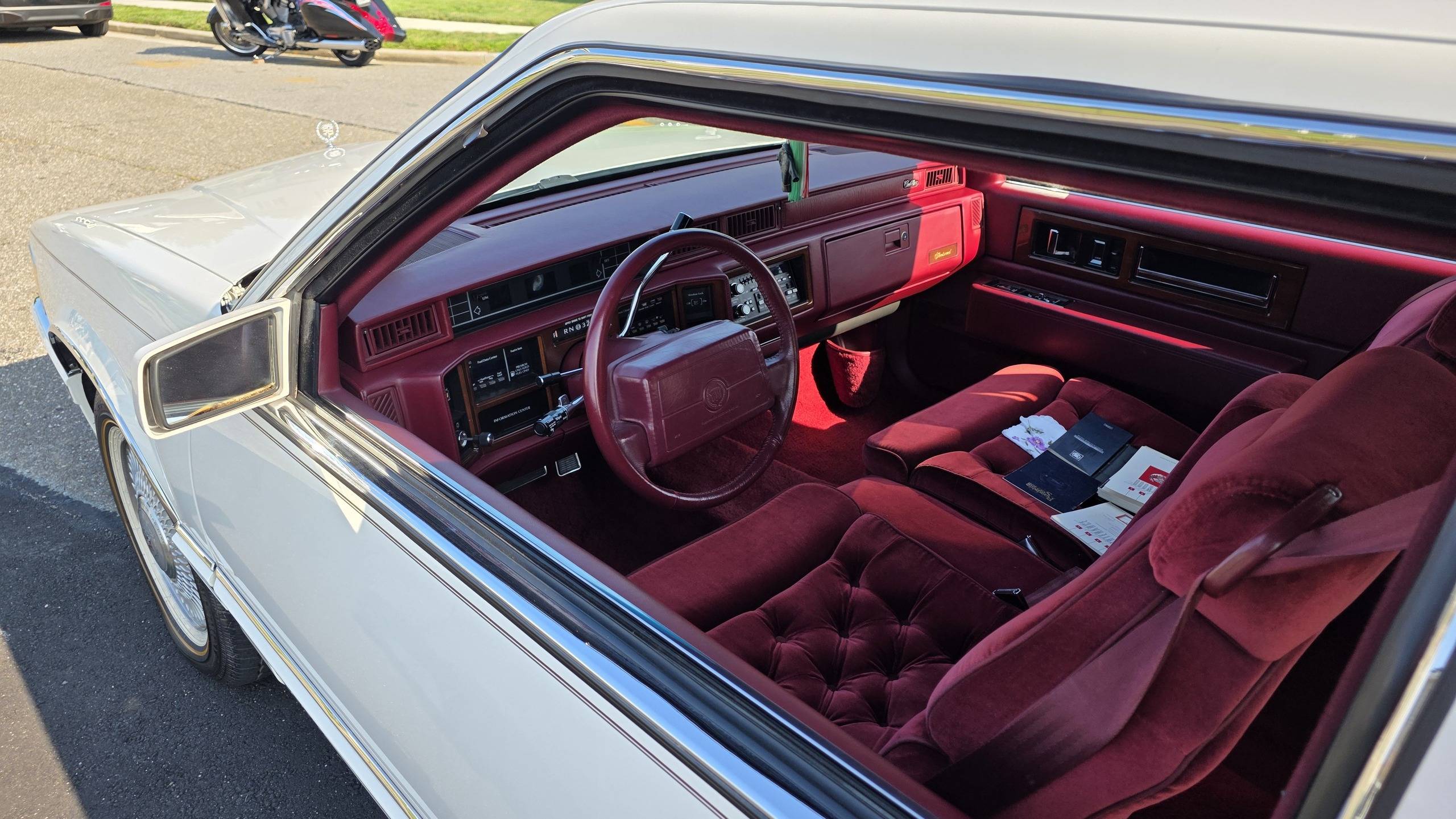 1992 Cadillac Fleetwood 21