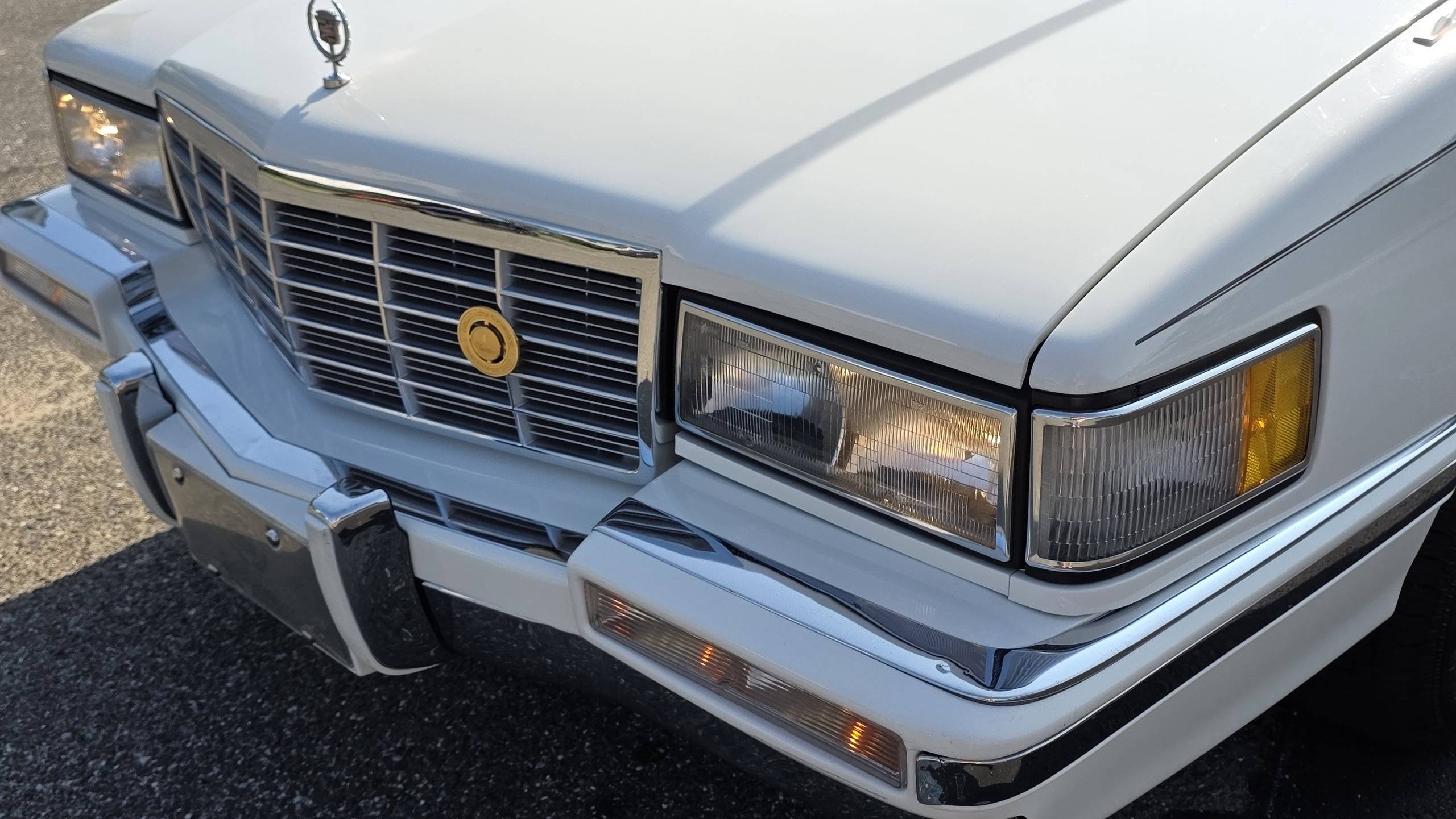 1992 Cadillac Fleetwood 24