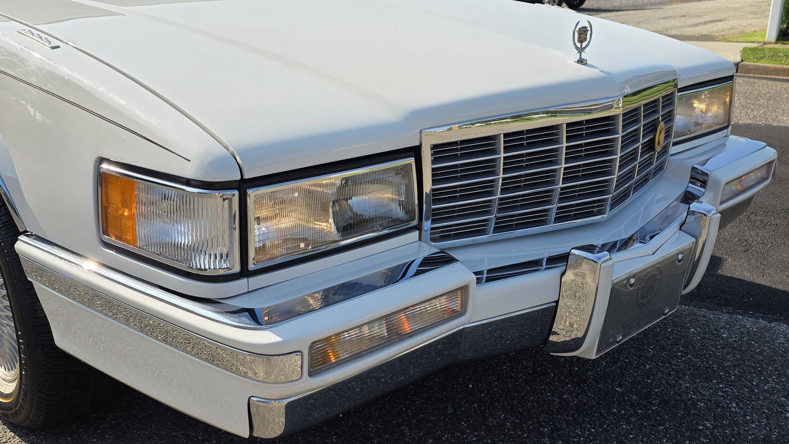 1992 Cadillac Fleetwood 28