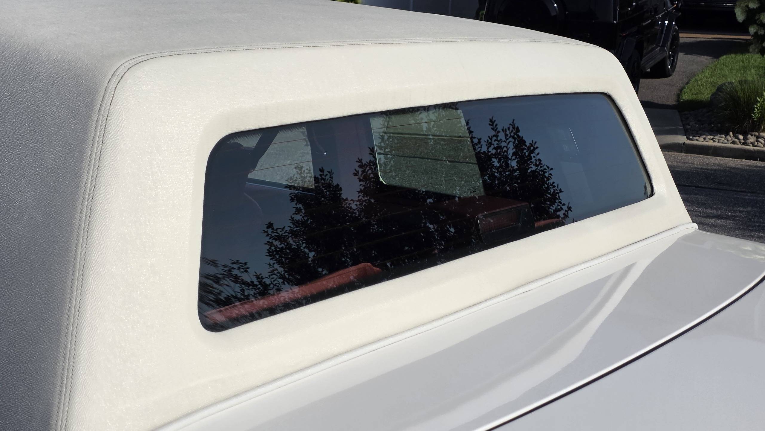1992 Cadillac Fleetwood 34
