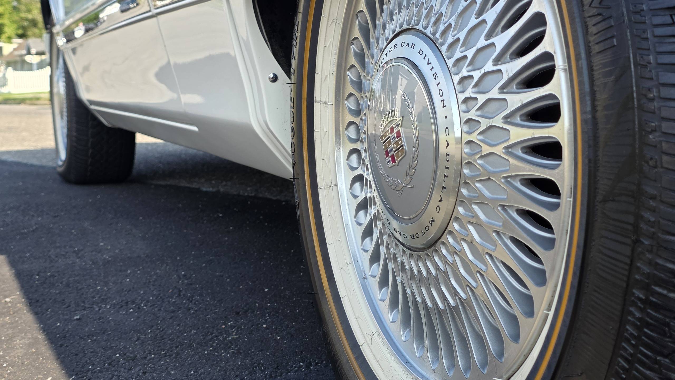 1992 Cadillac Fleetwood 36