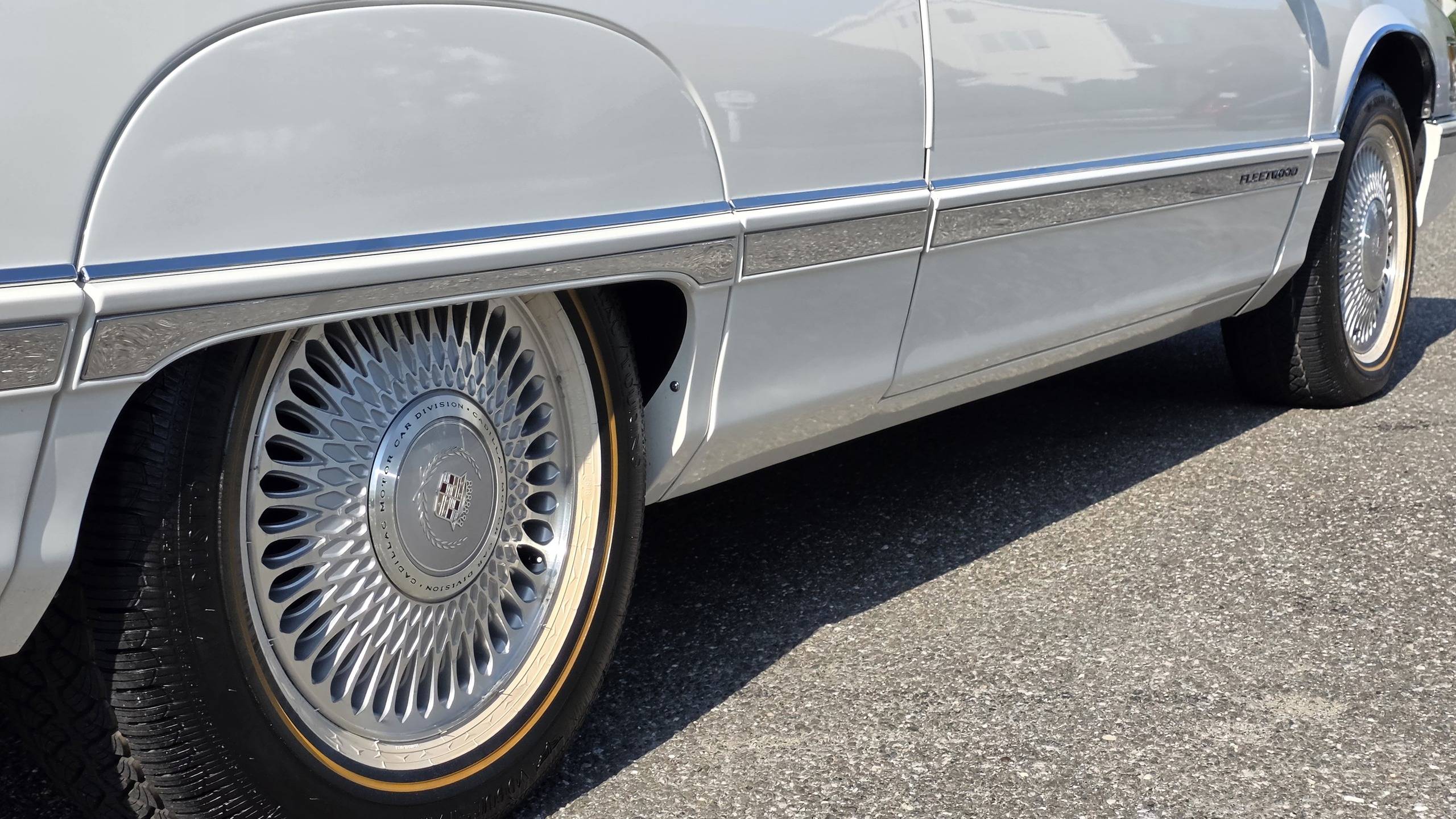 1992 Cadillac Fleetwood 38