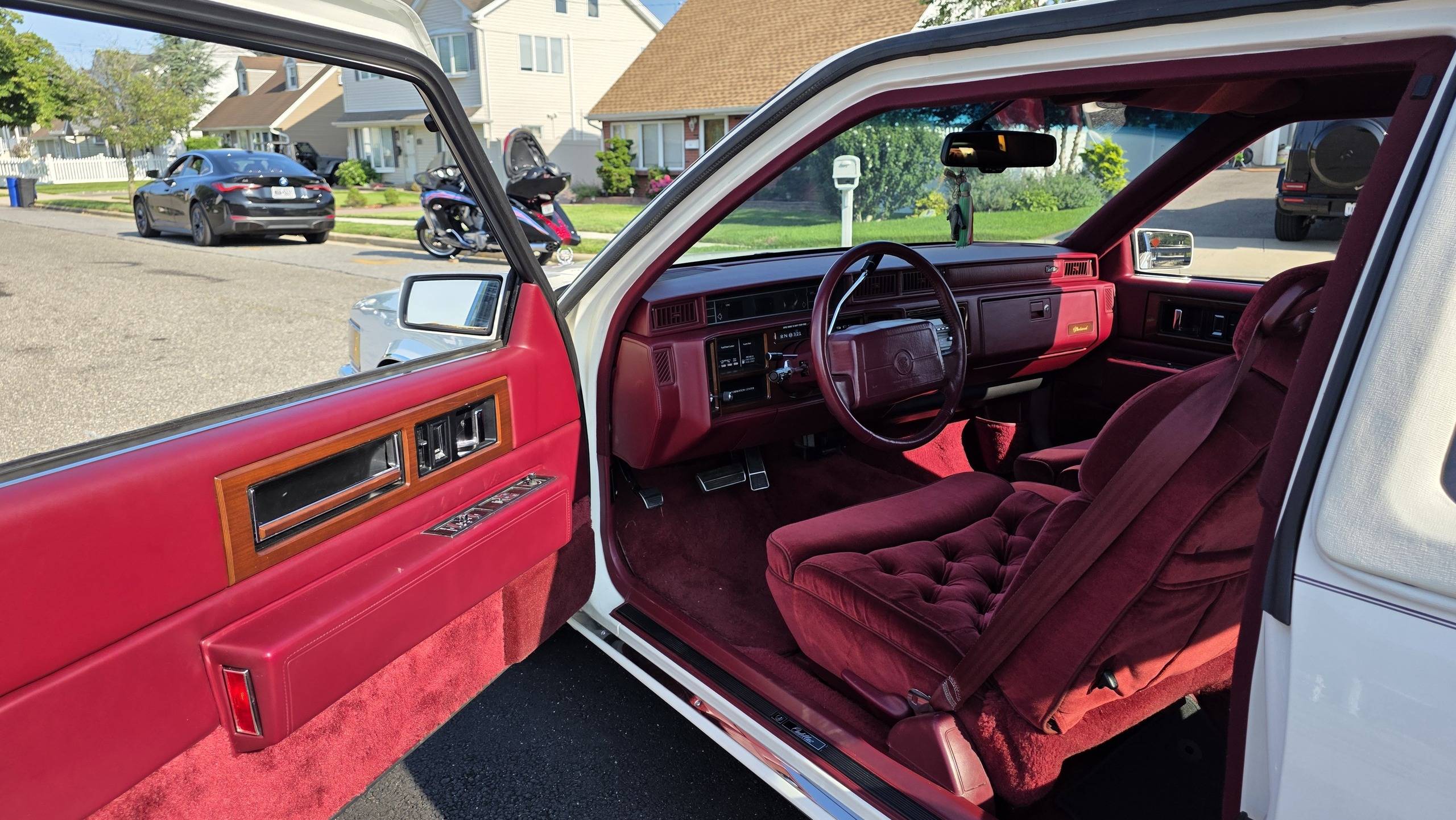 1992 Cadillac Fleetwood 39