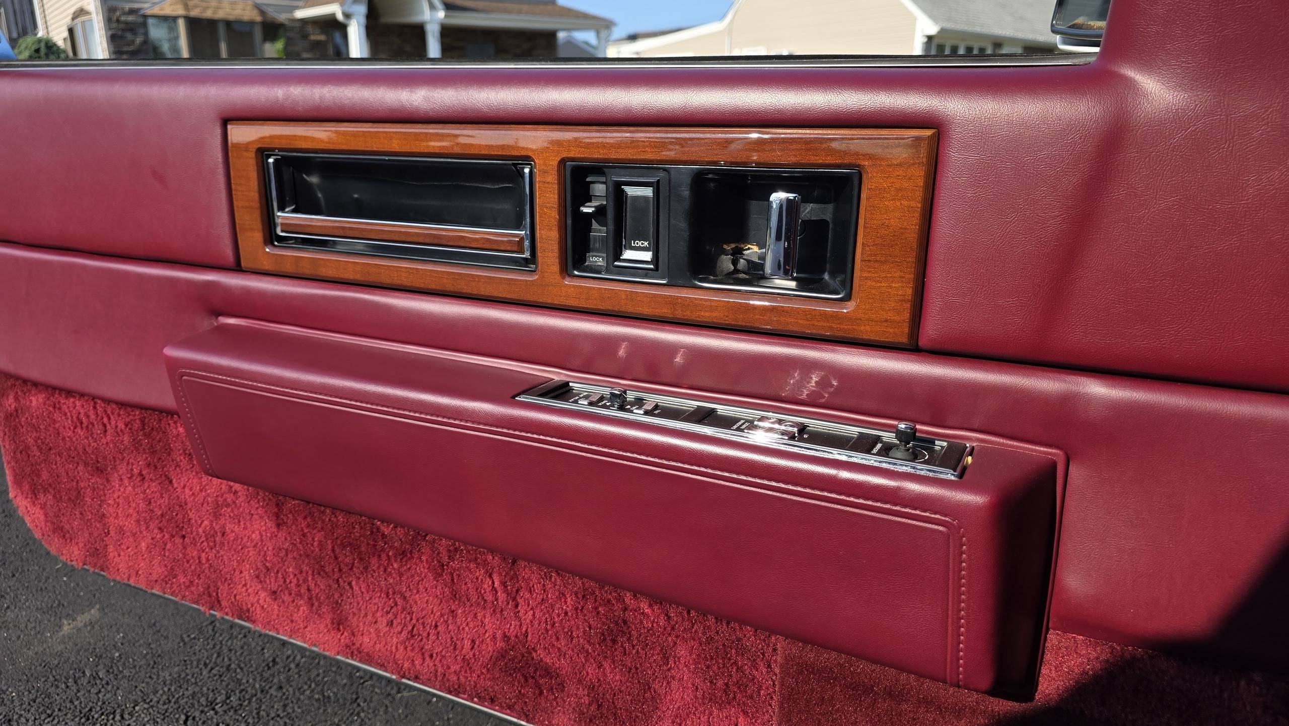 1992 Cadillac Fleetwood 44