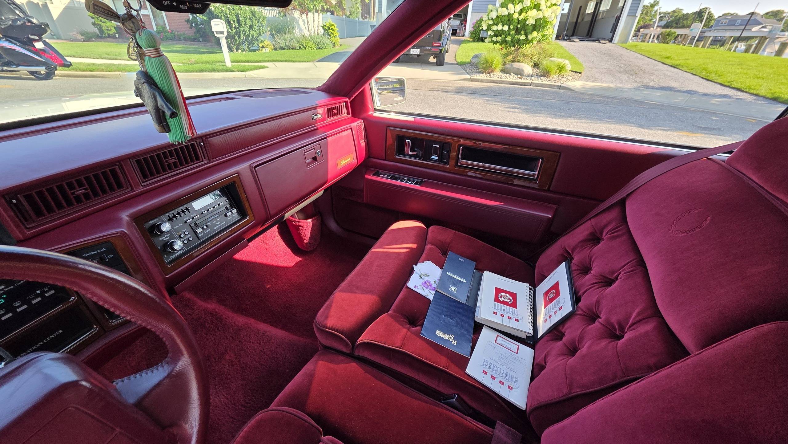 1992 Cadillac Fleetwood 51