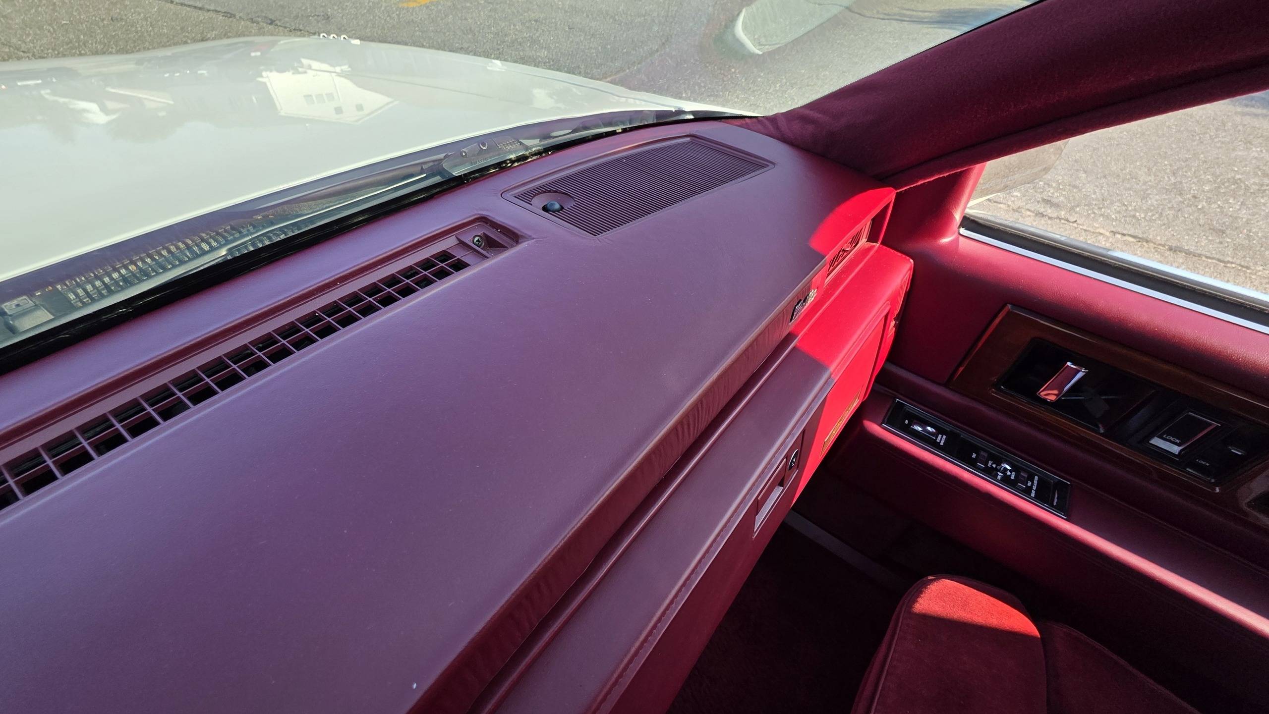 1992 Cadillac Fleetwood 53