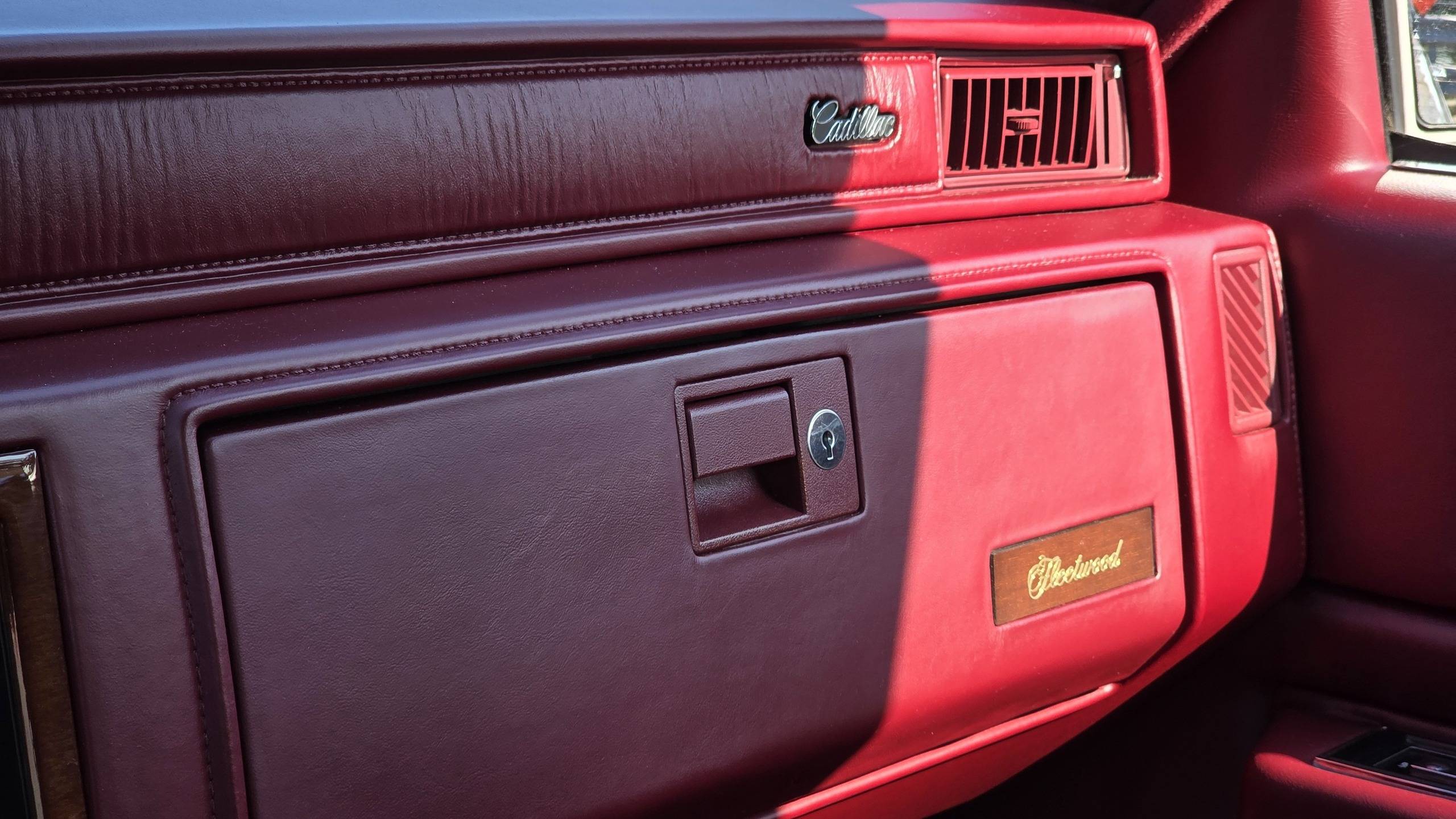 1992 Cadillac Fleetwood 59