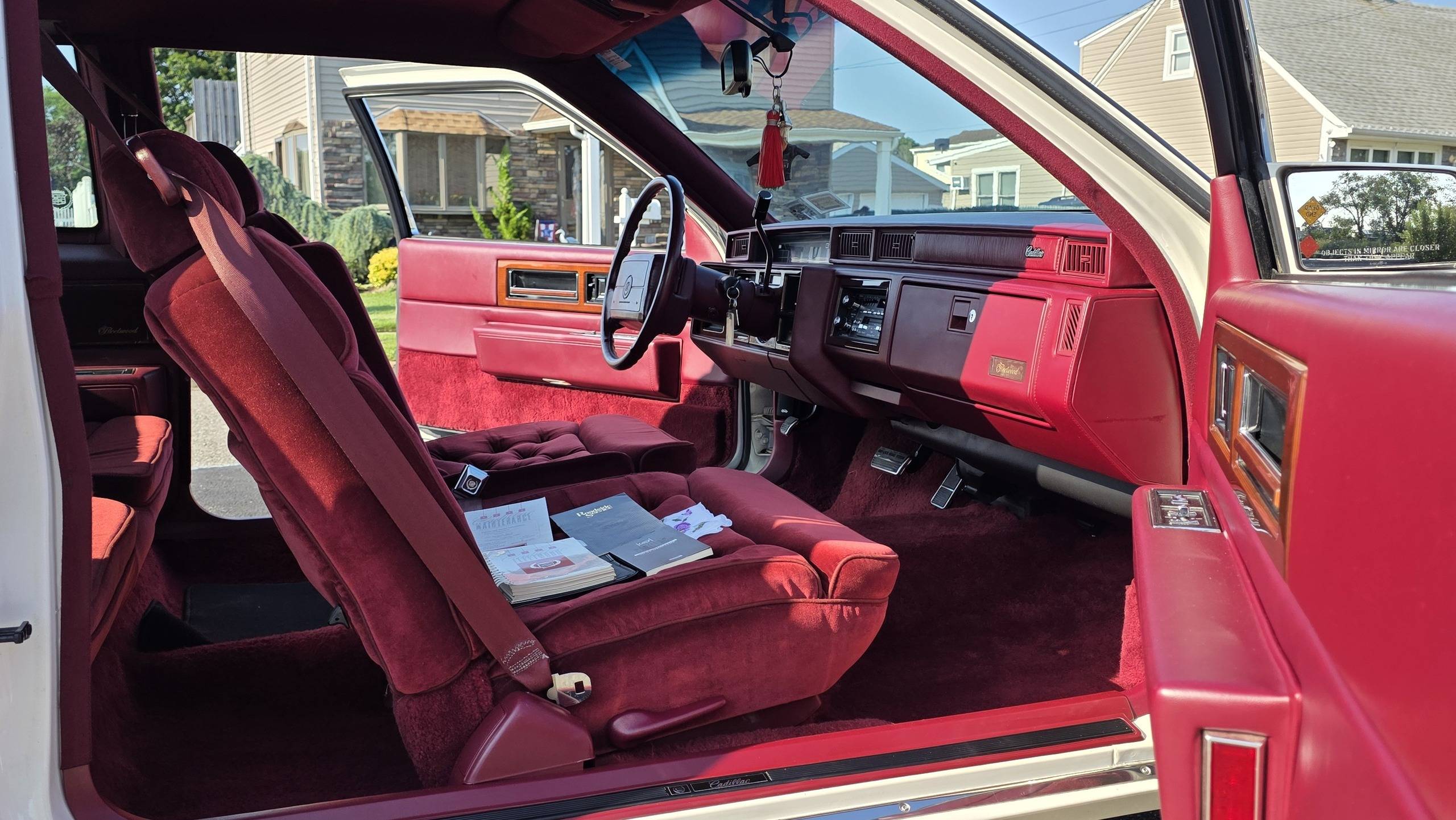 1992 Cadillac Fleetwood 76