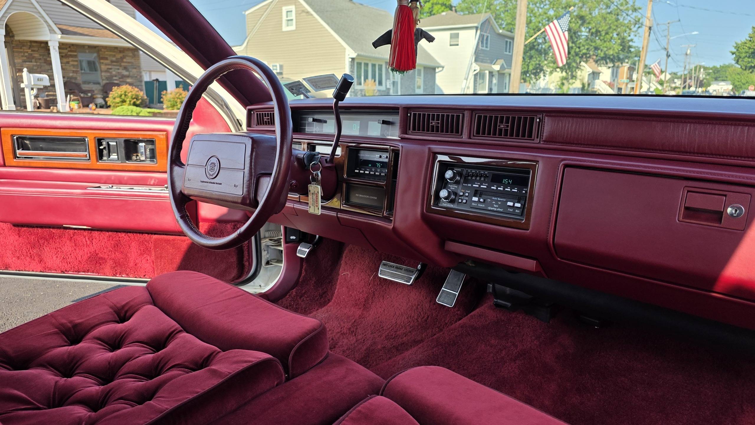 1992 Cadillac Fleetwood 79