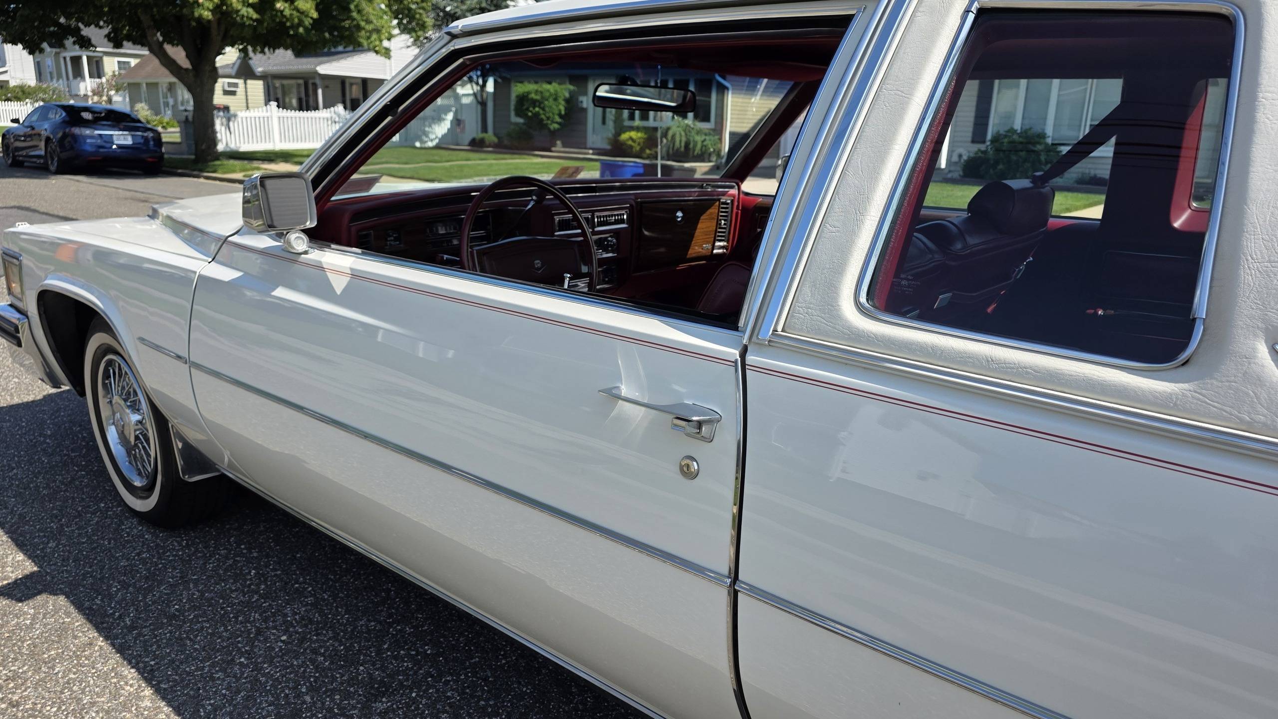 1978 Cadillac Coupe DeVille 23