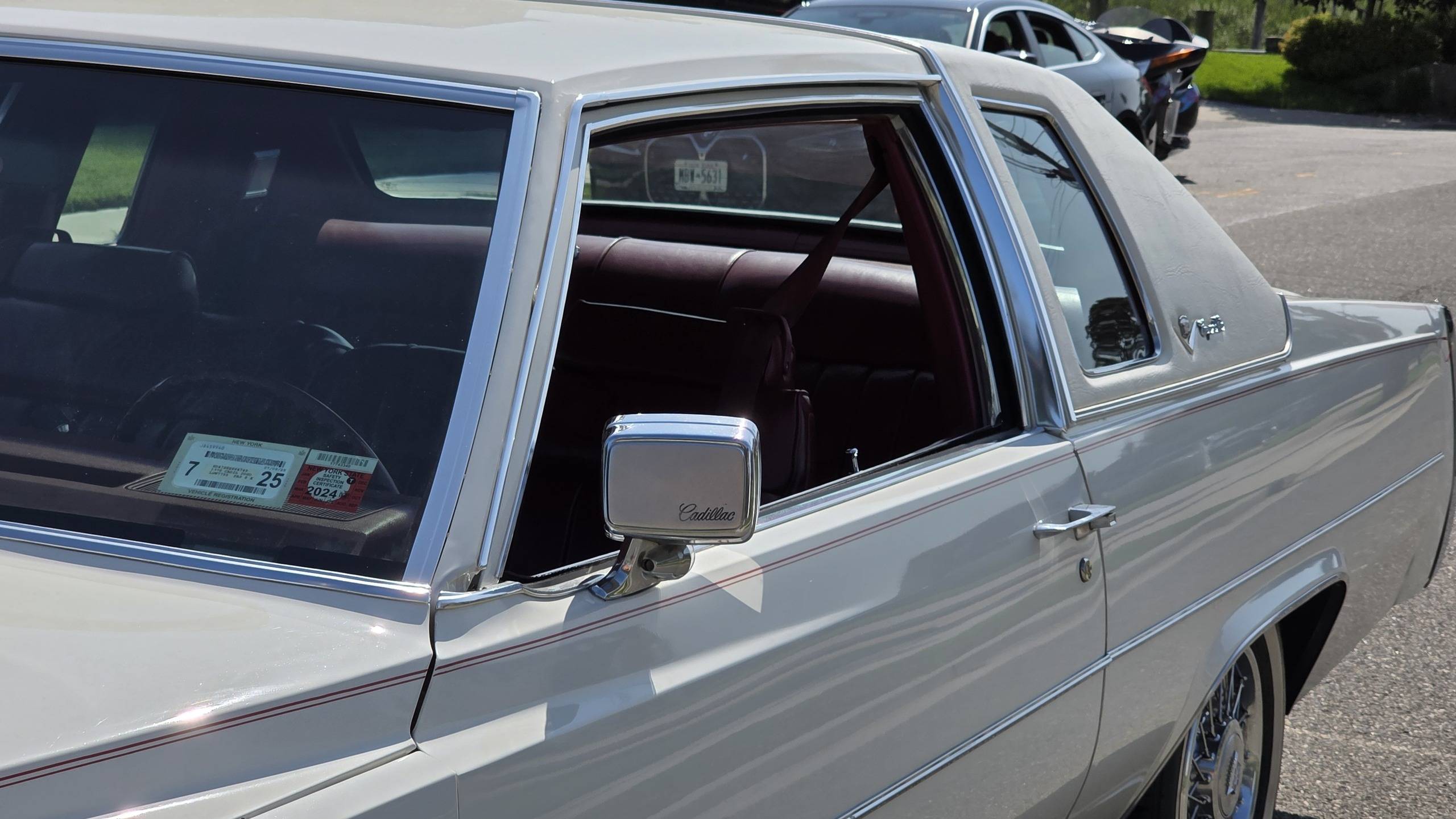 1978 Cadillac Coupe DeVille 36
