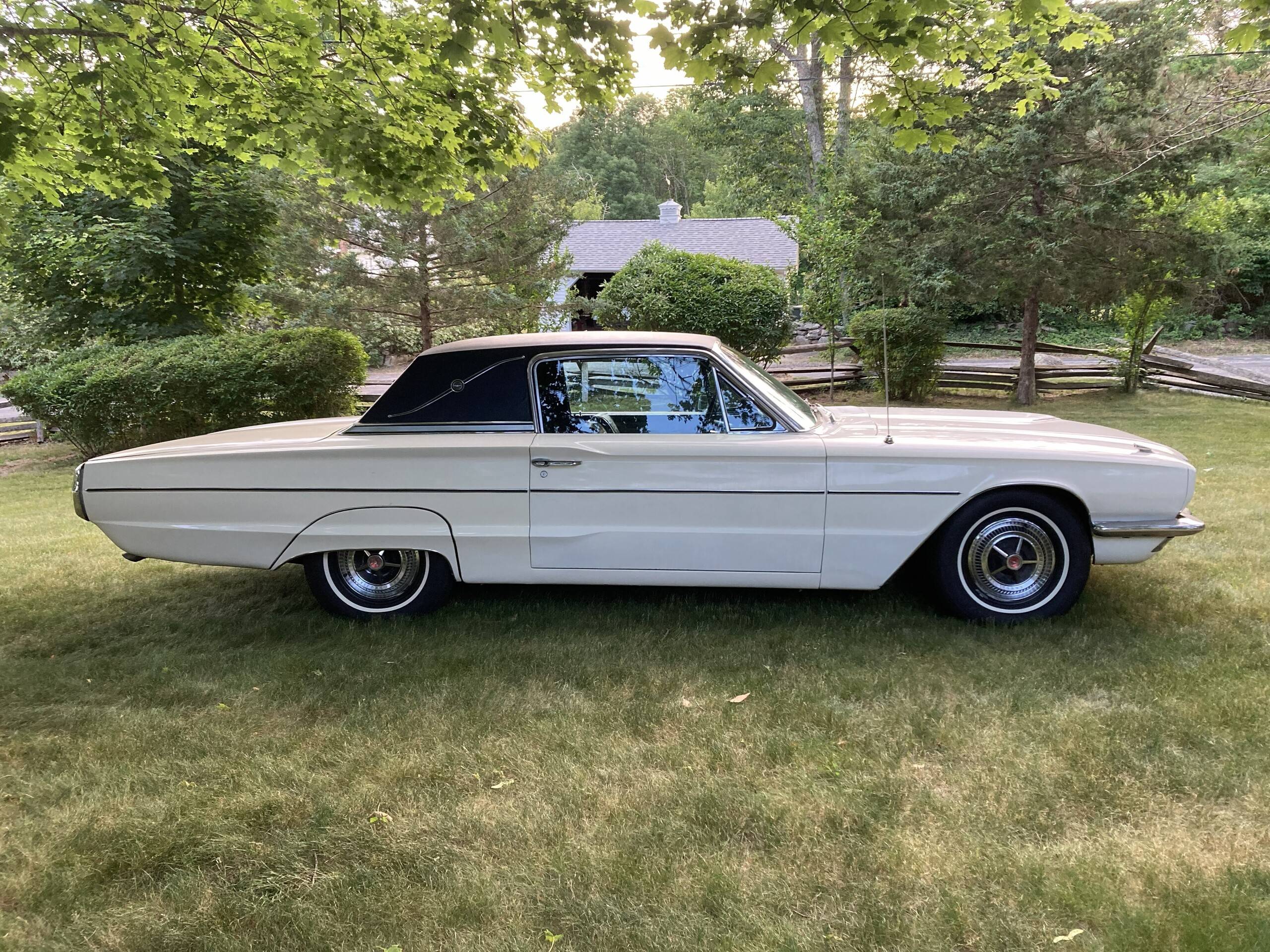 1966 Ford Thunderbird 3