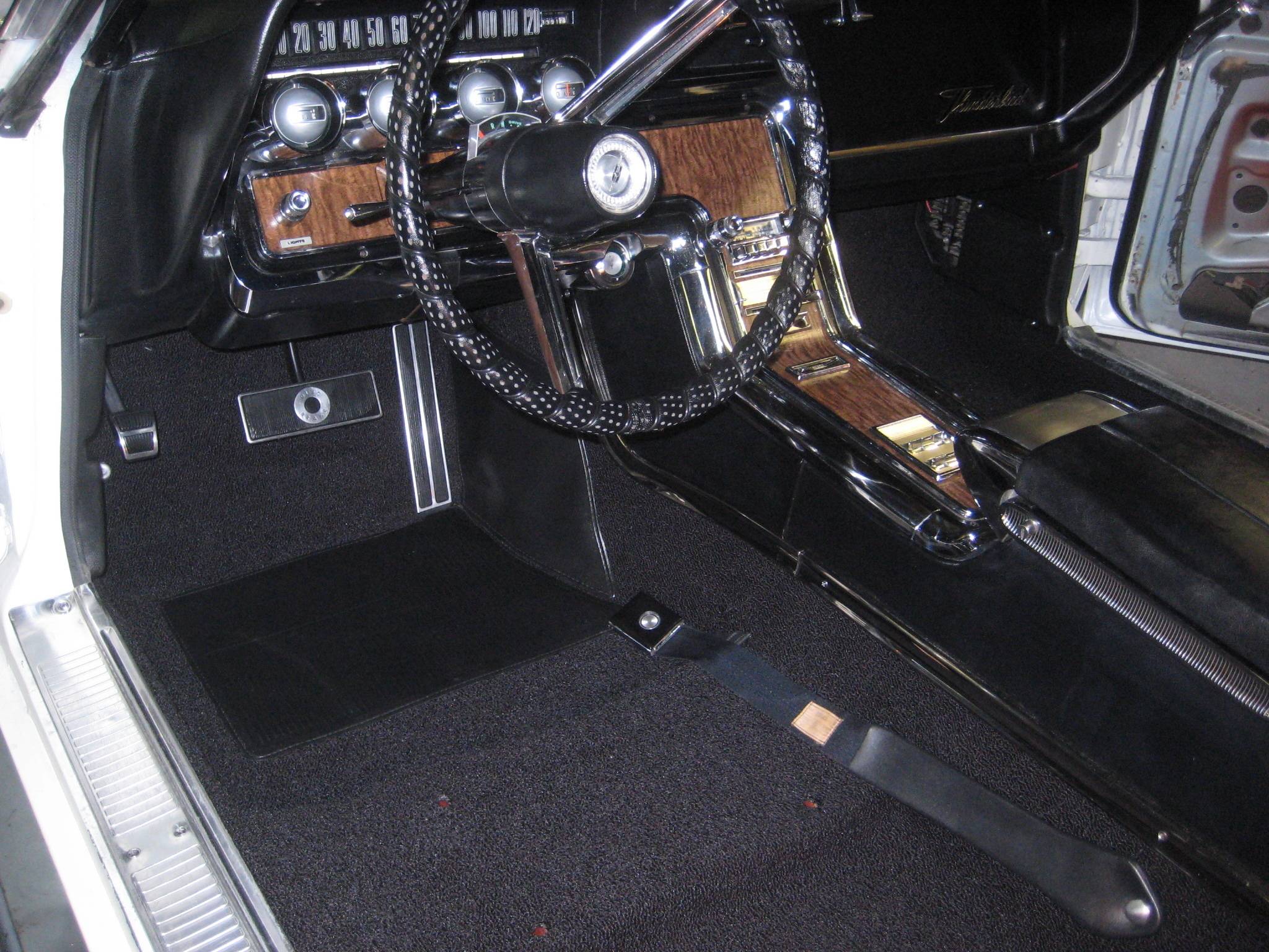 1966 Ford Thunderbird 74