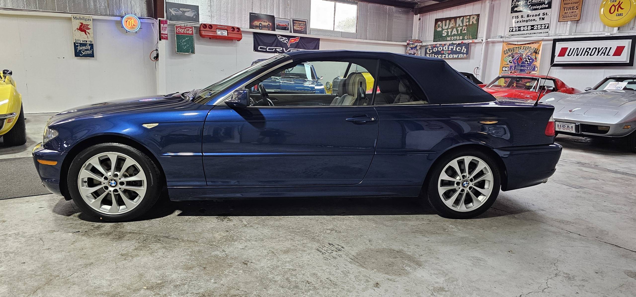 2005 BMW 330ci 13