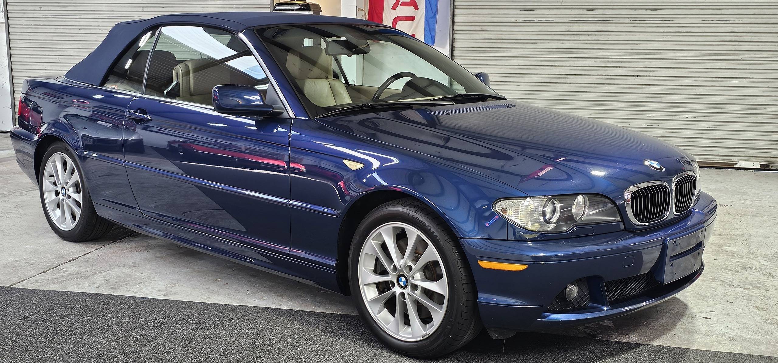 2005 BMW 330ci 24
