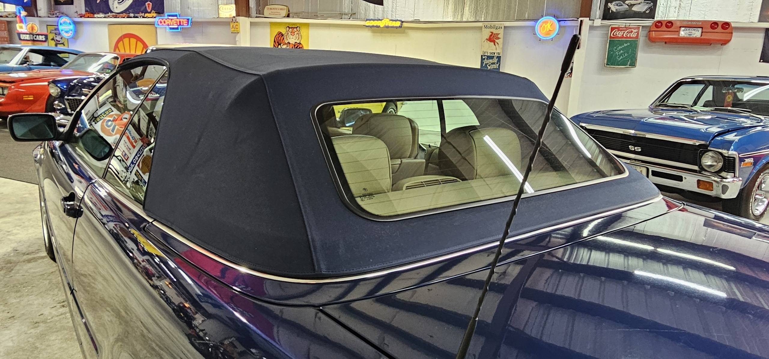 2005 BMW 330ci 29