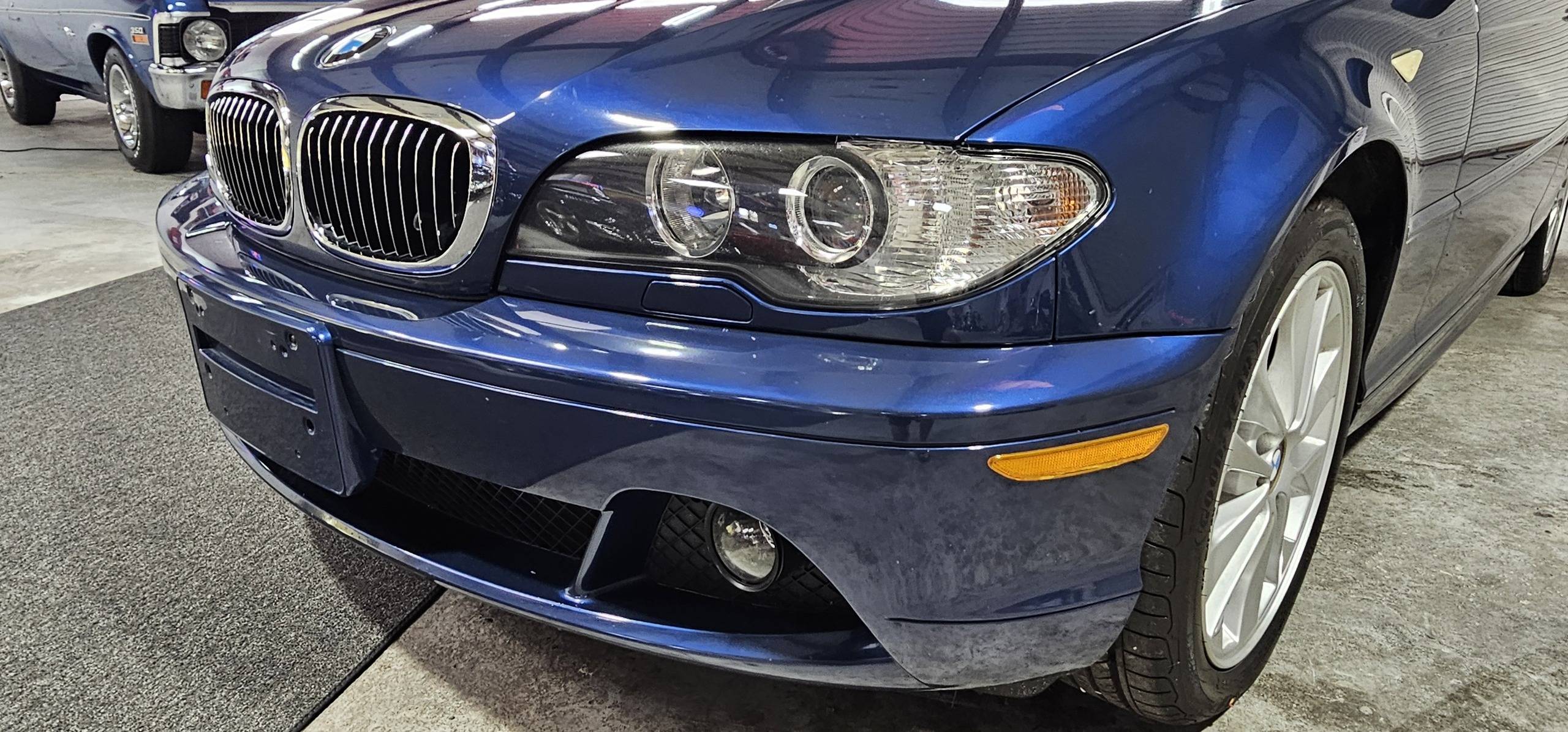 2005 BMW 330ci 38