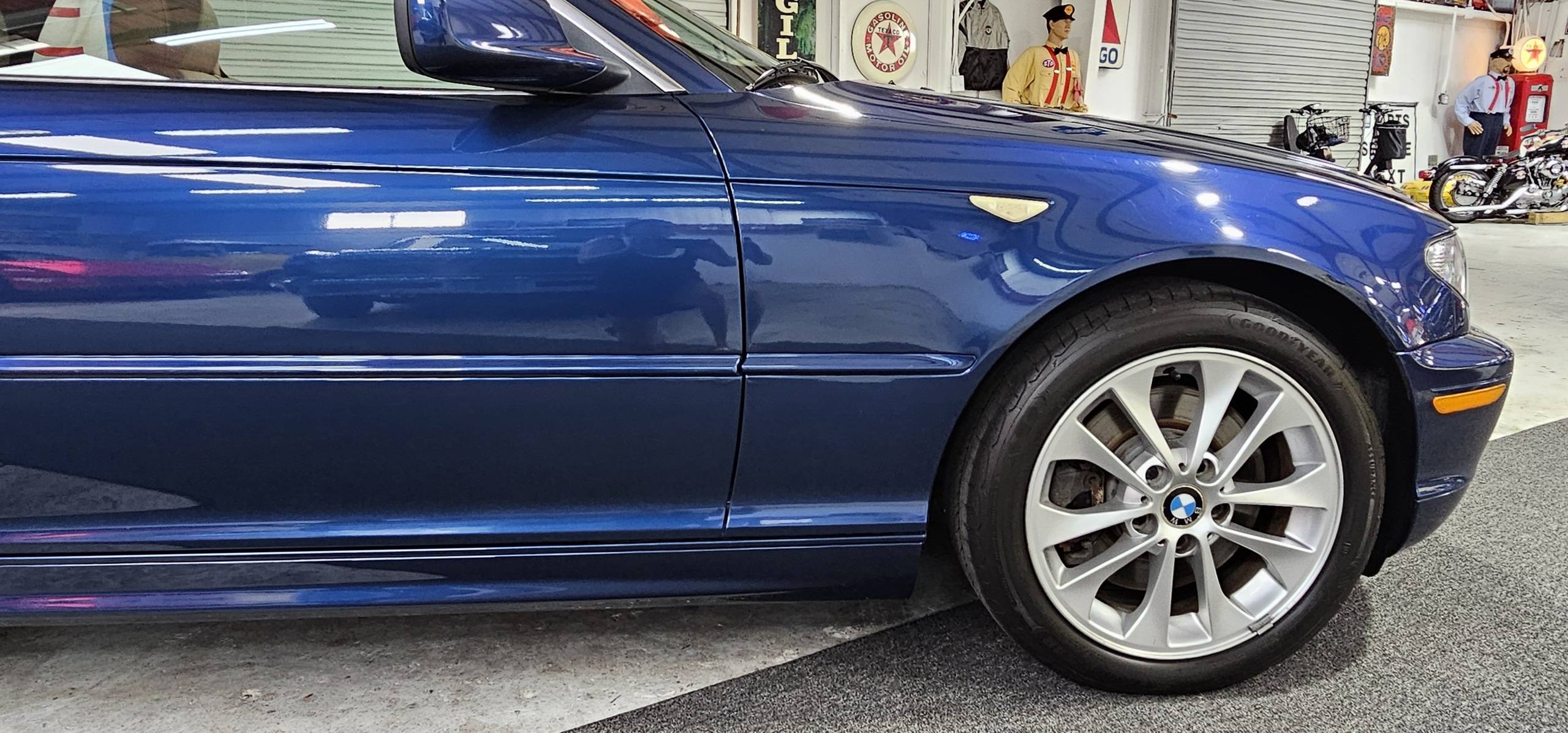 2005 BMW 330ci 42