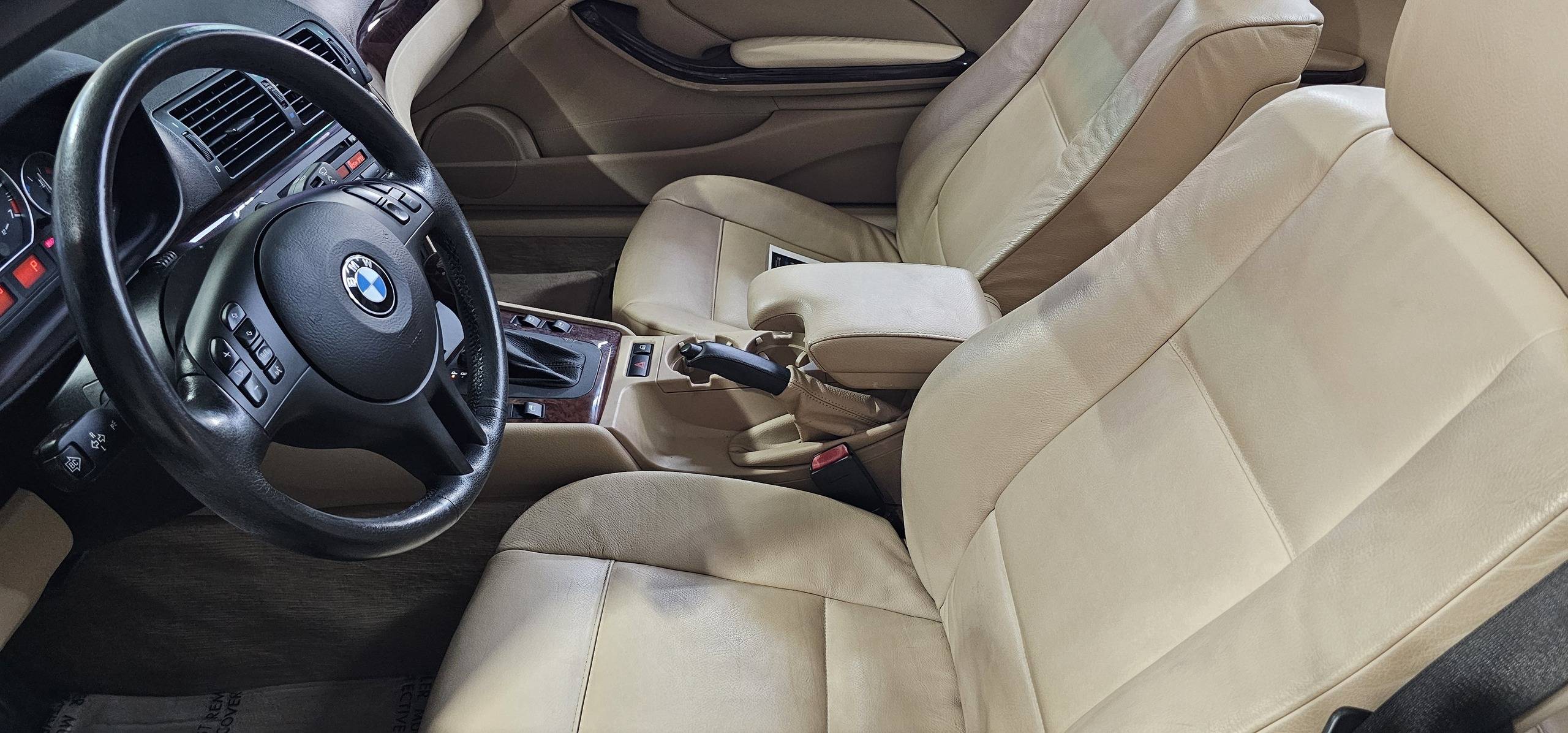 2005 BMW 330ci 53