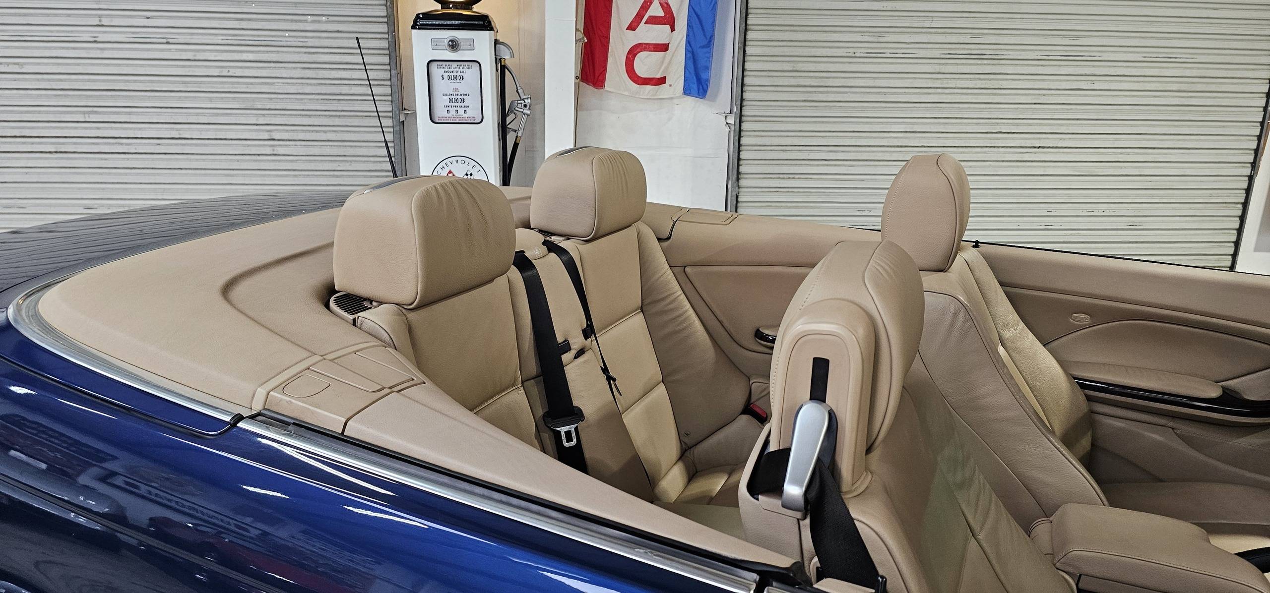2005 BMW 330ci 57