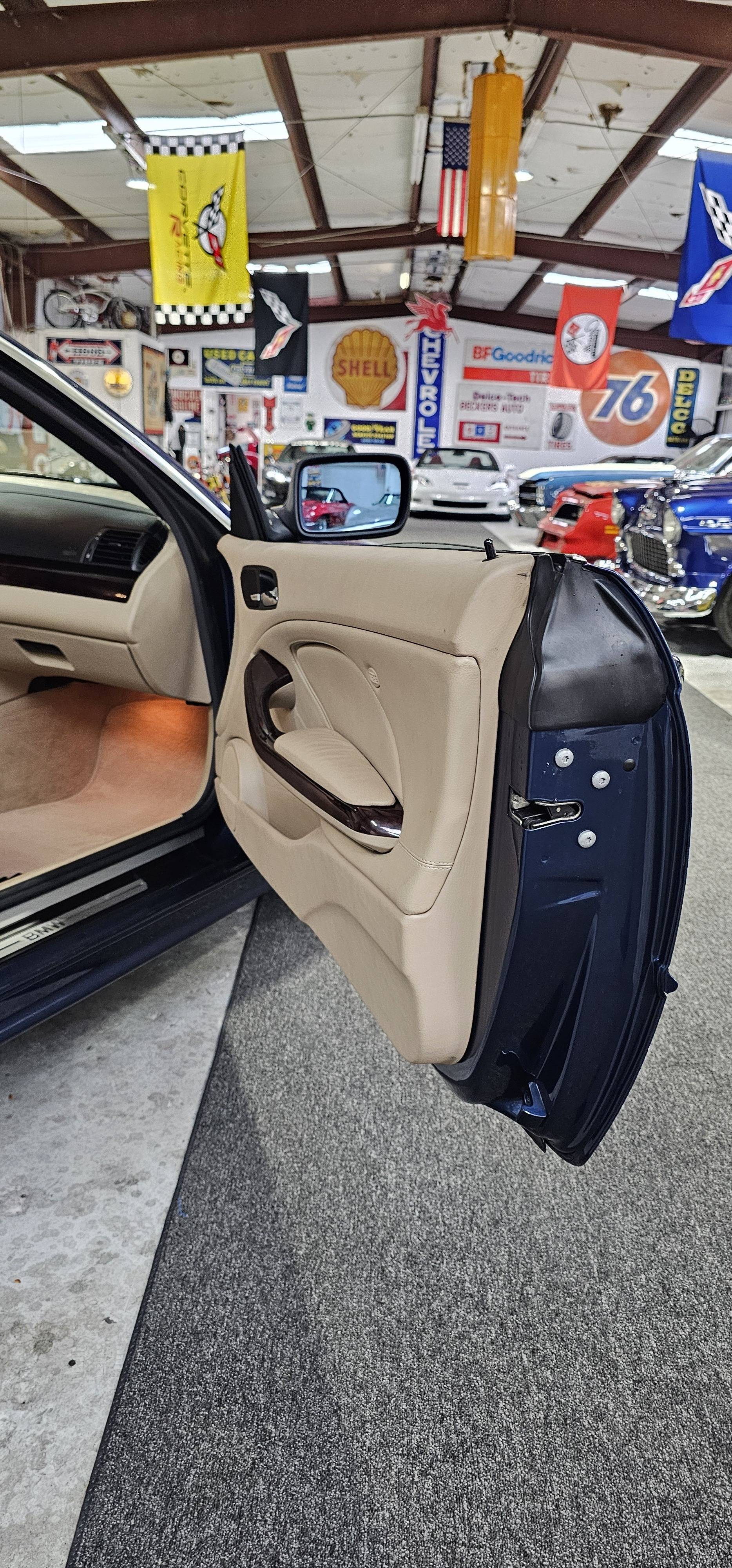 2005 BMW 330ci 70