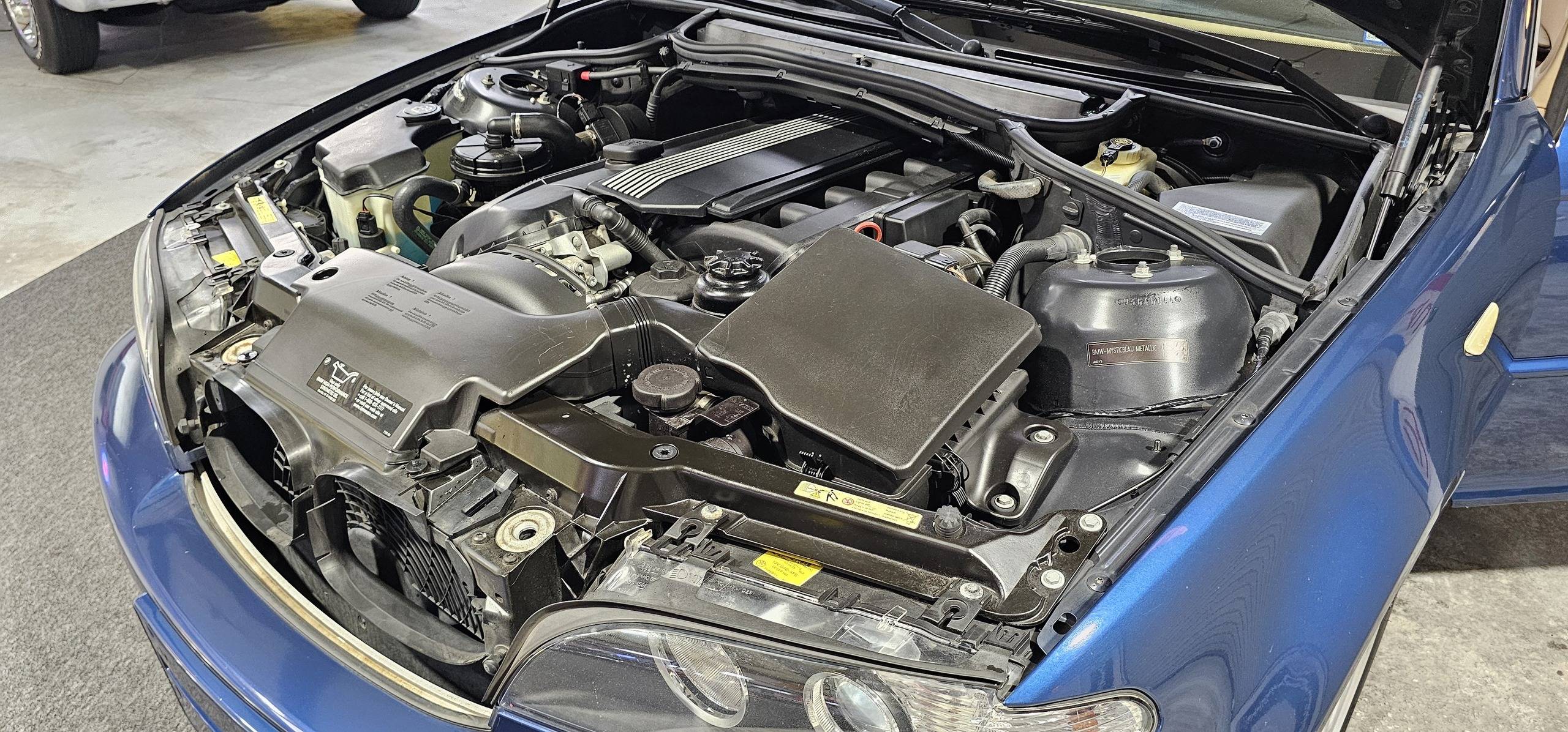 2005 BMW 330ci 81