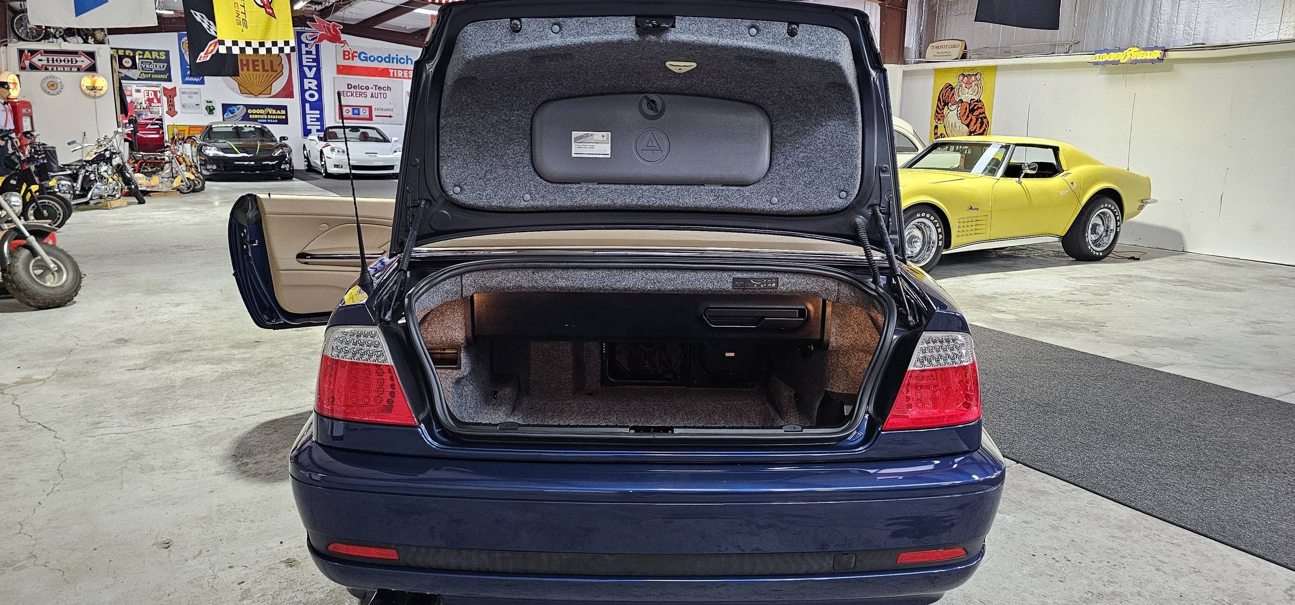2005 BMW 330ci 86