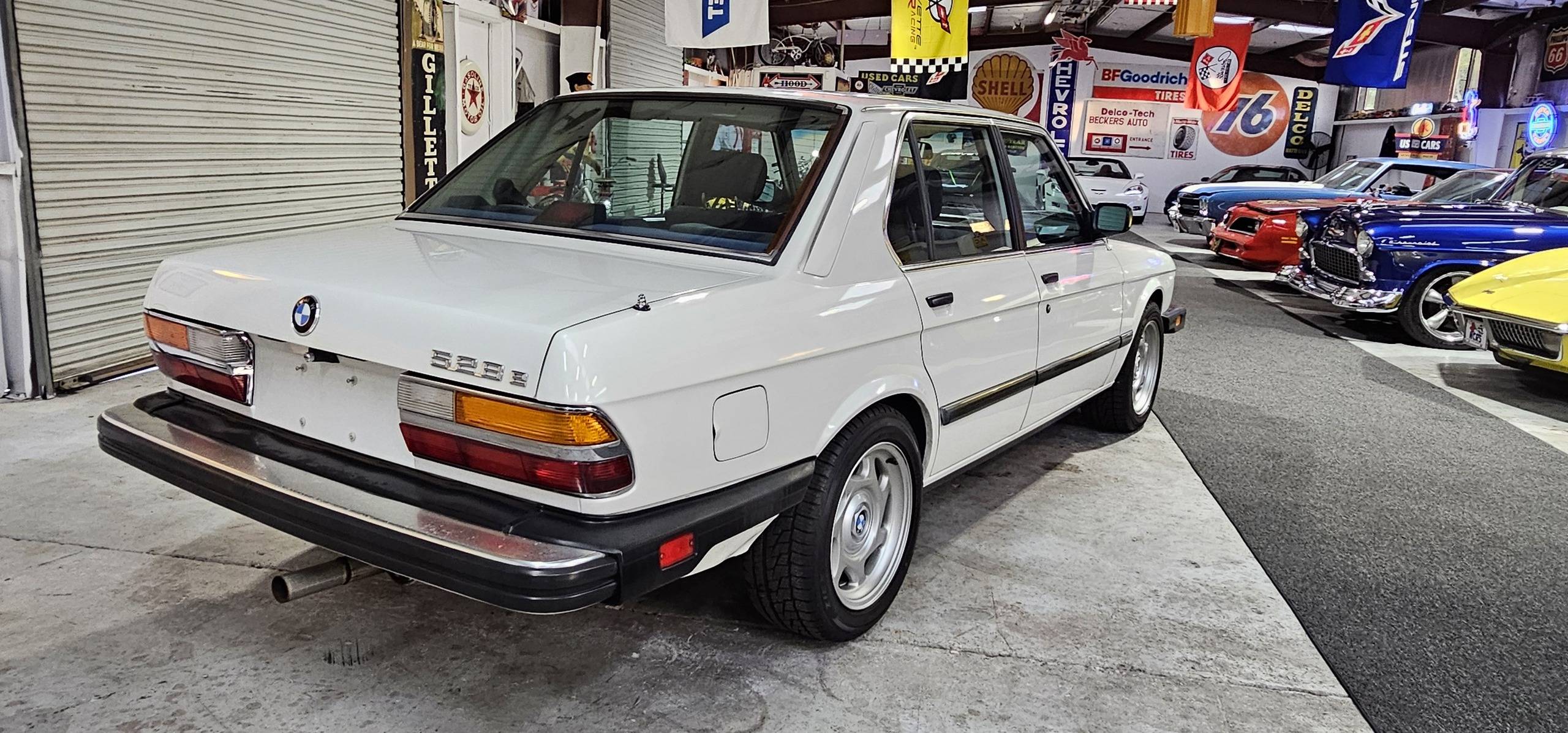 1988 BMW 528E 10