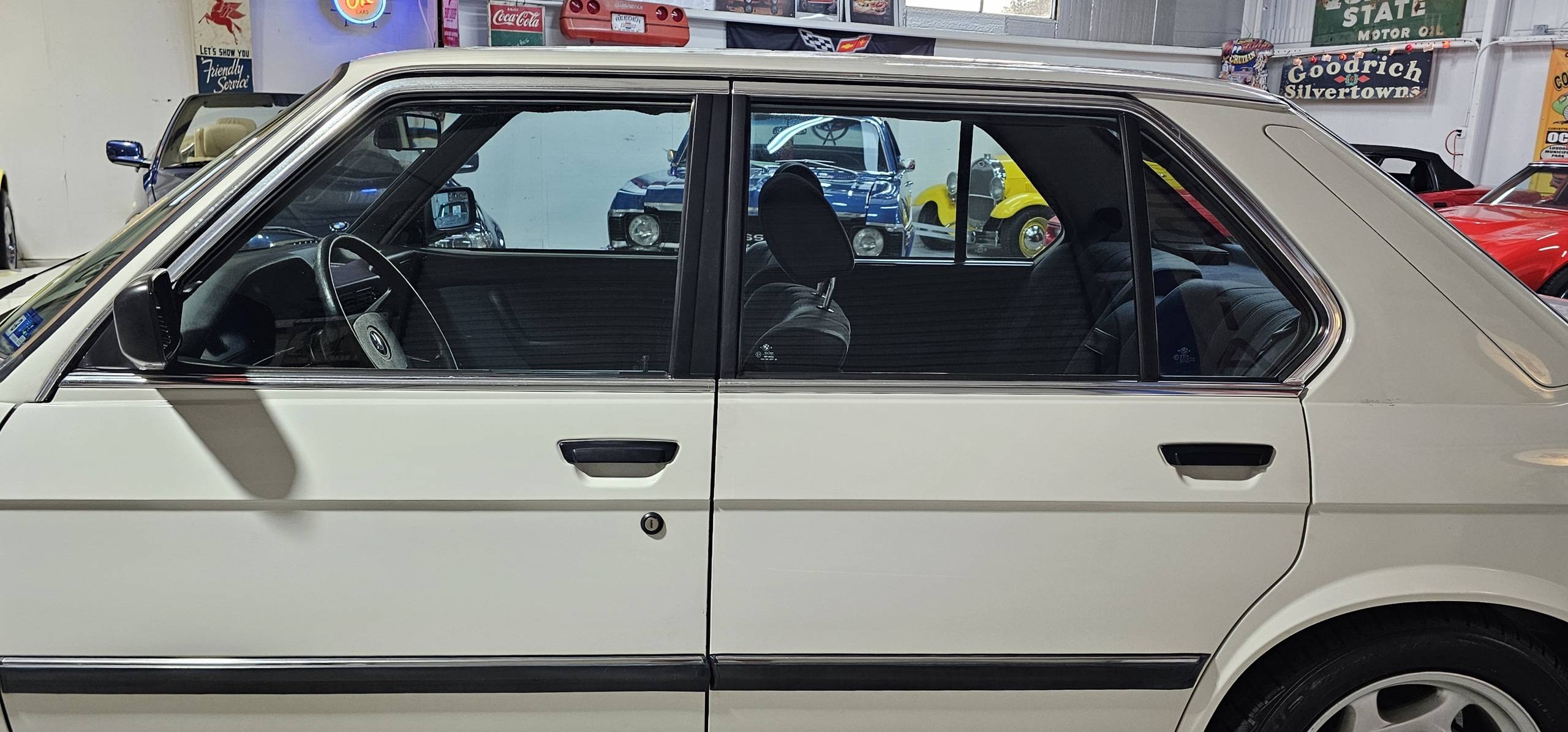 1988 BMW 528E 19