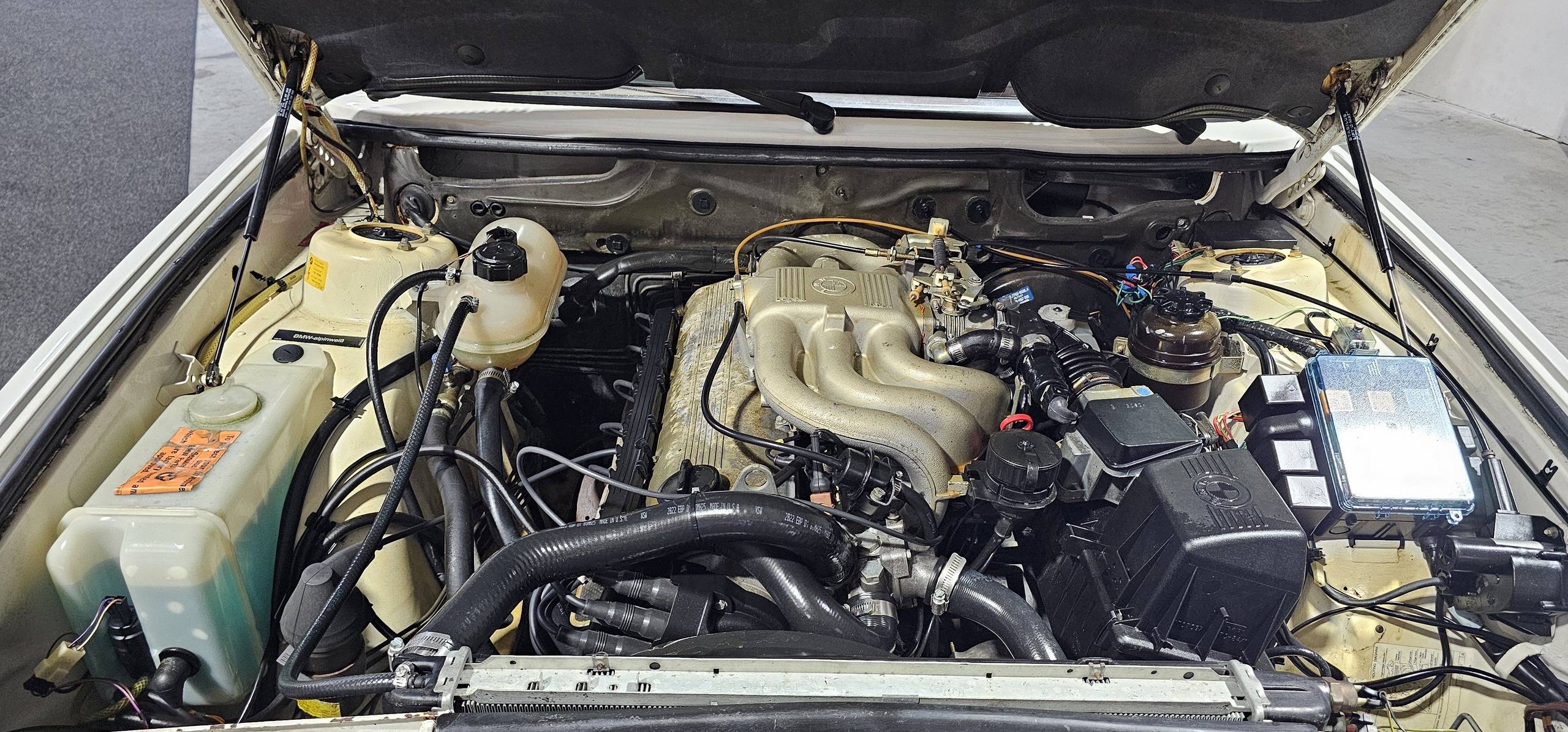 1988 BMW 528E 37
