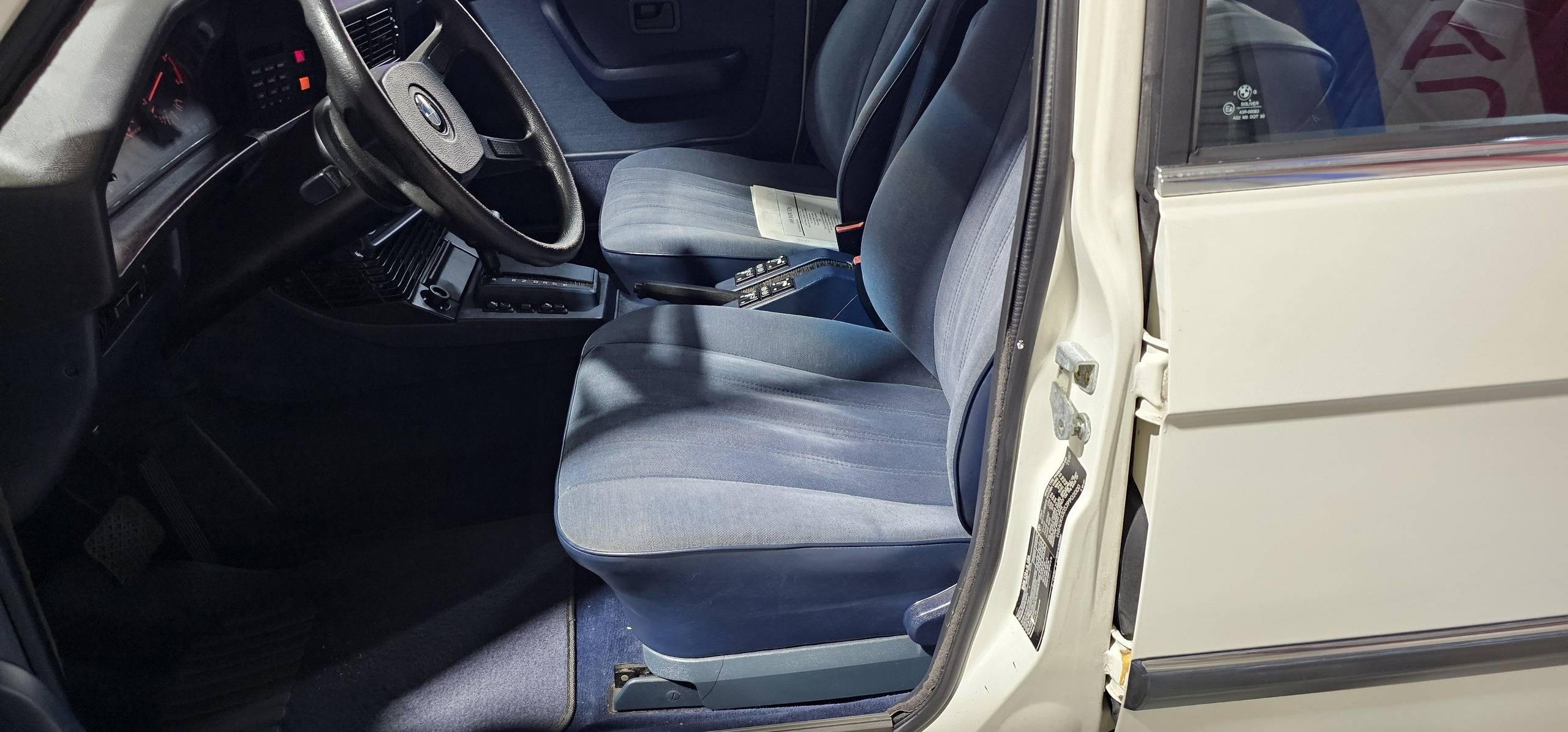 1988 BMW 528E 48