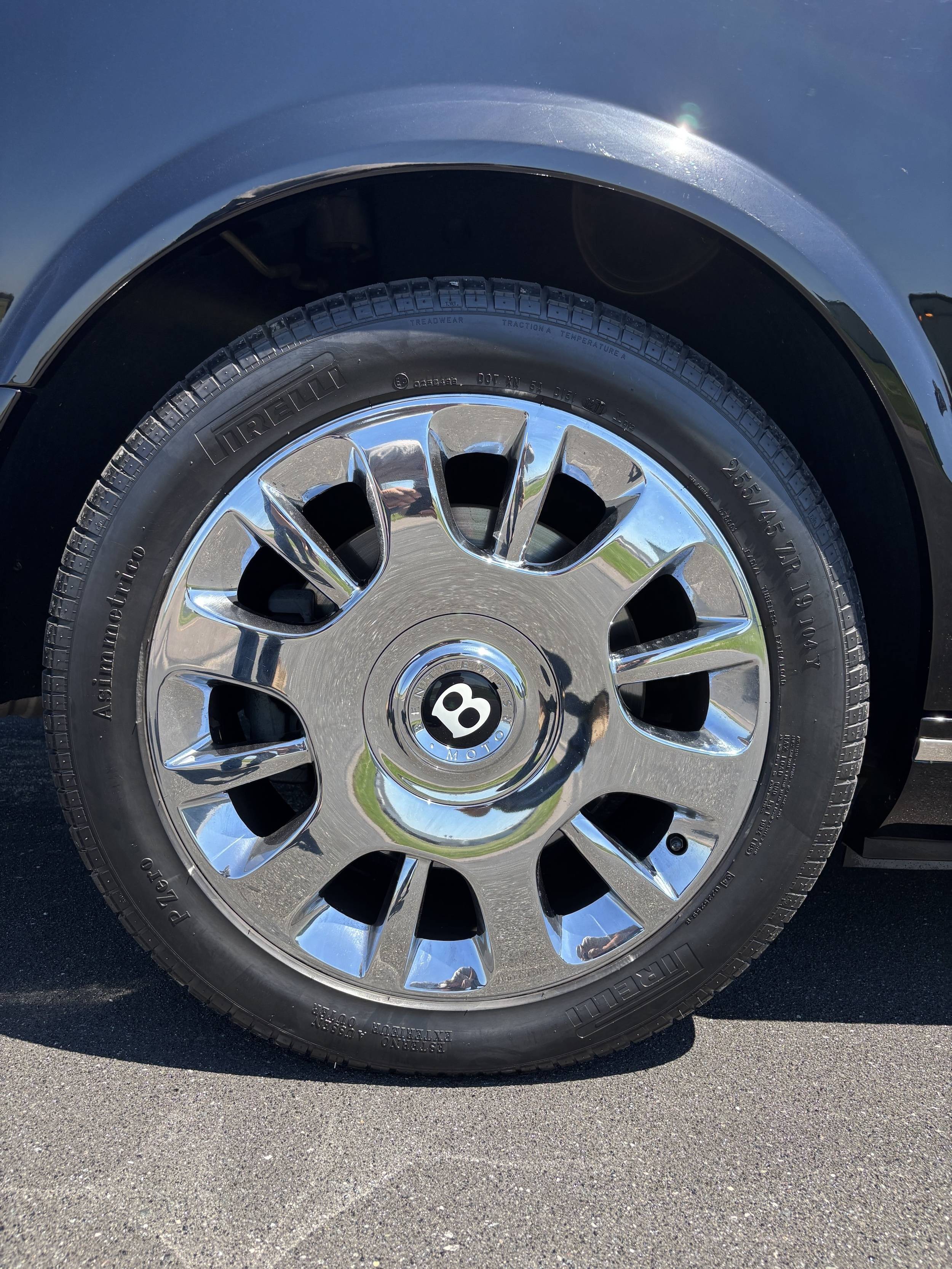 2008 Bentley Azure 20