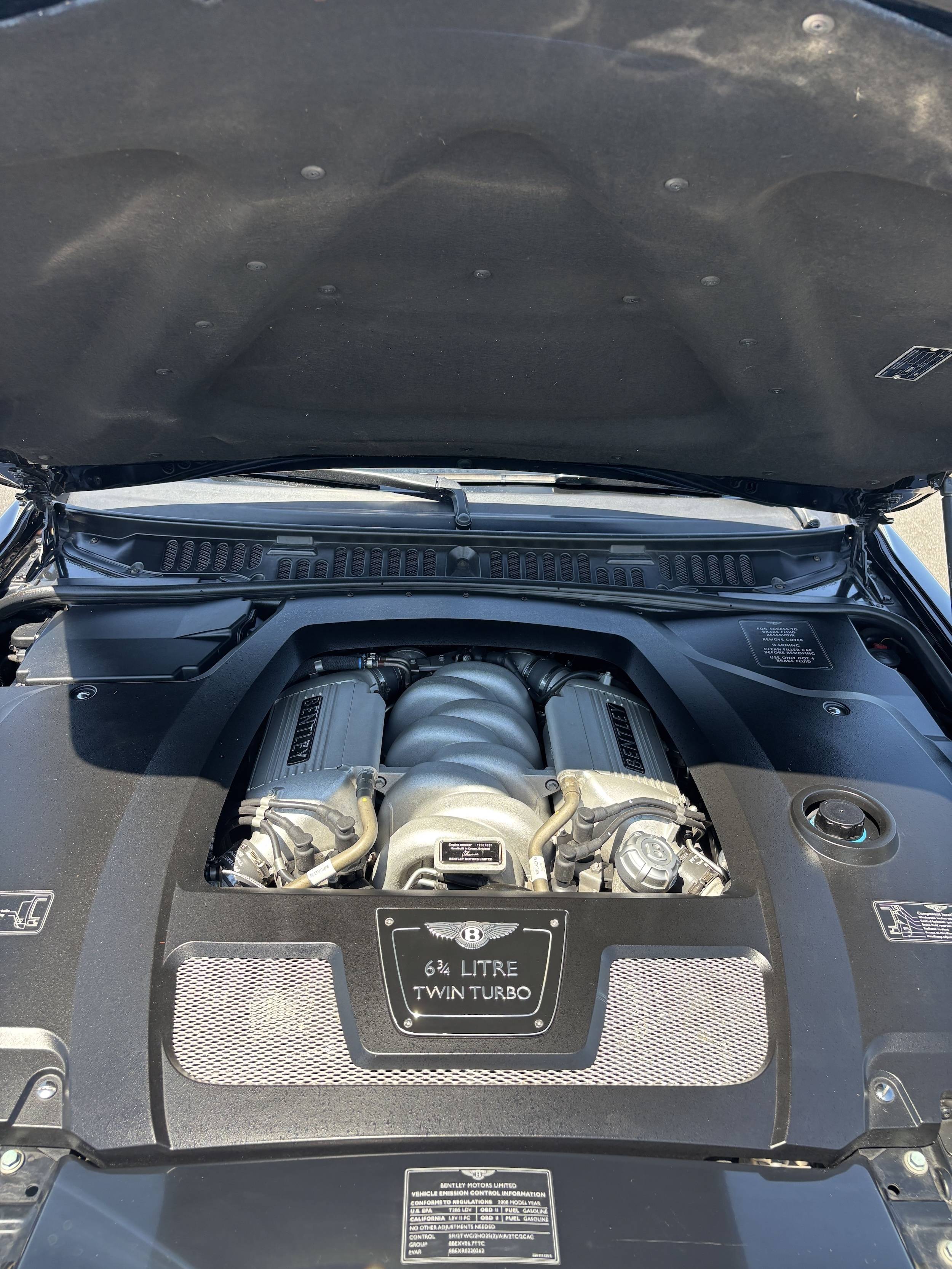 2008 Bentley Azure 33