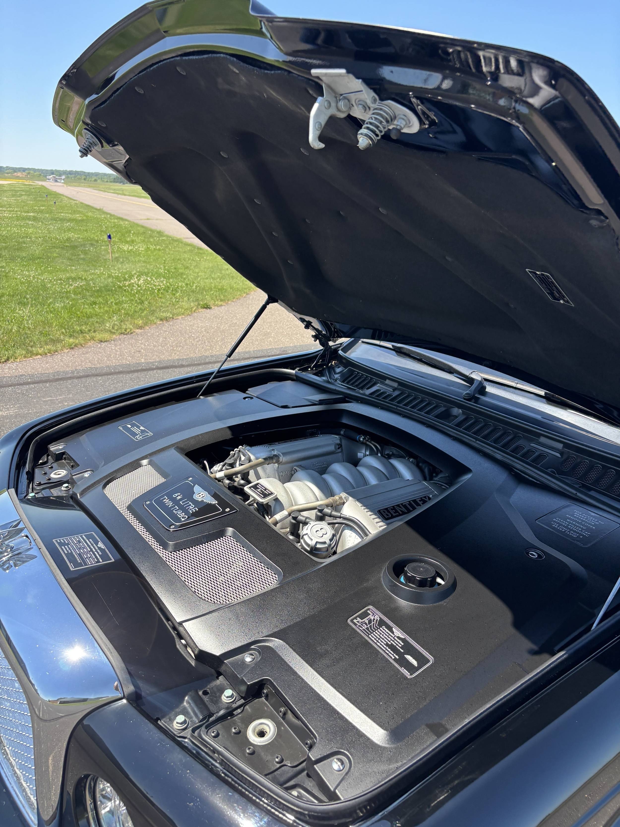 2008 Bentley Azure 36