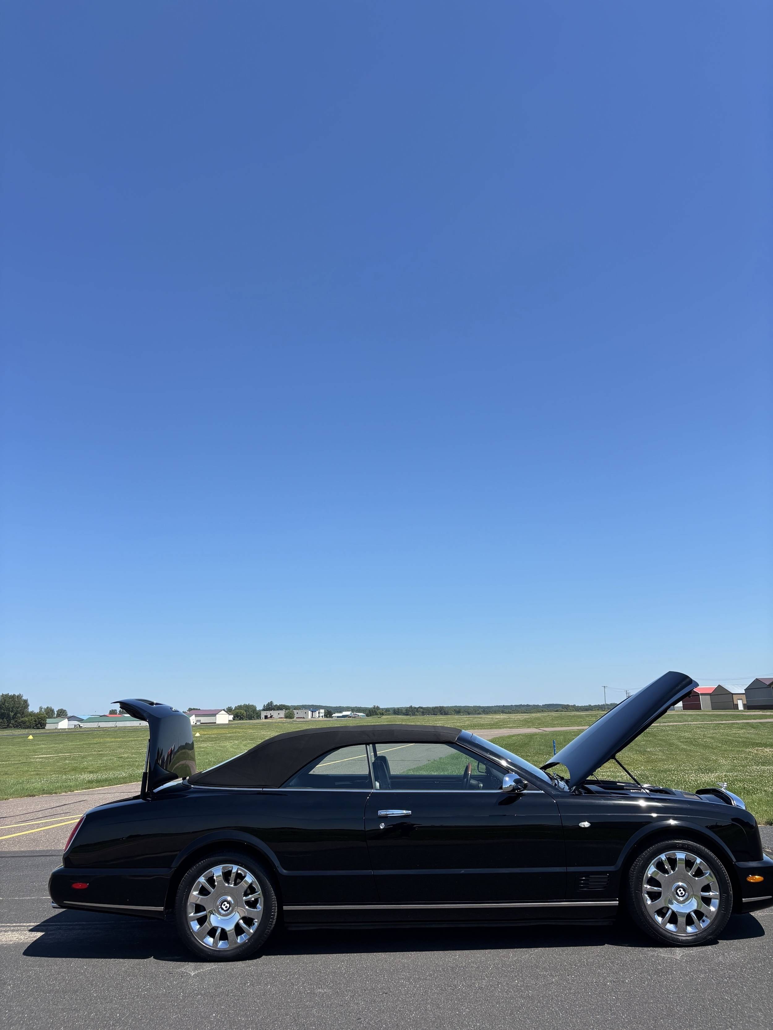 2008 Bentley Azure 38