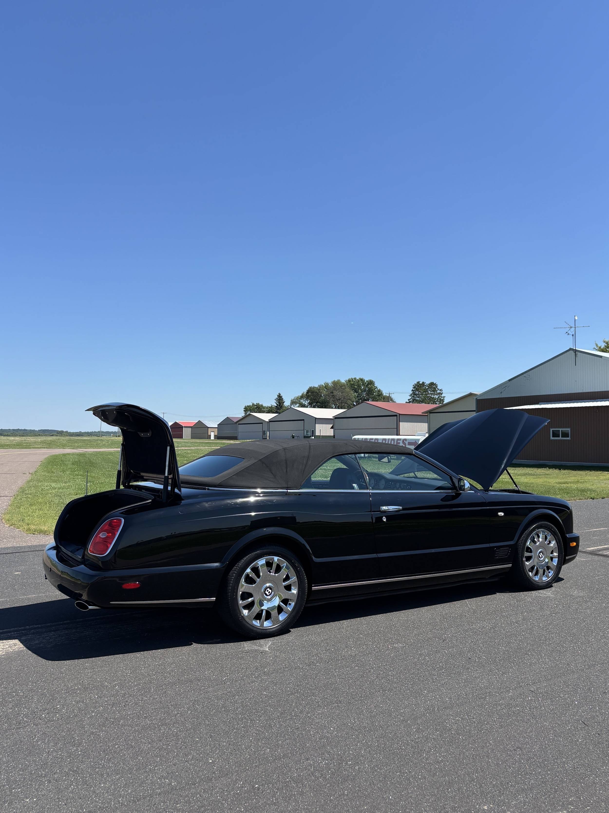 2008 Bentley Azure 40