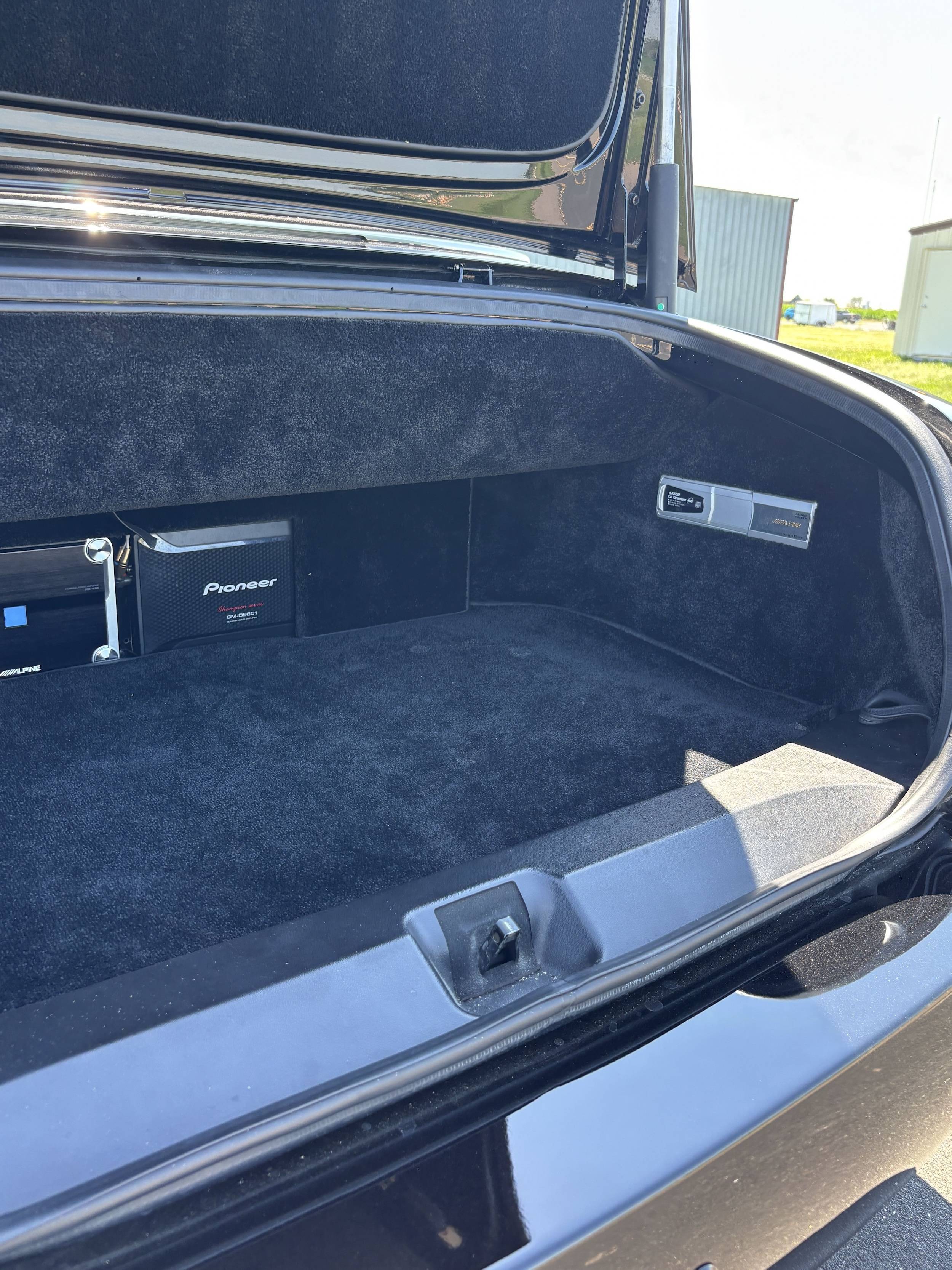 2008 Bentley Azure 45