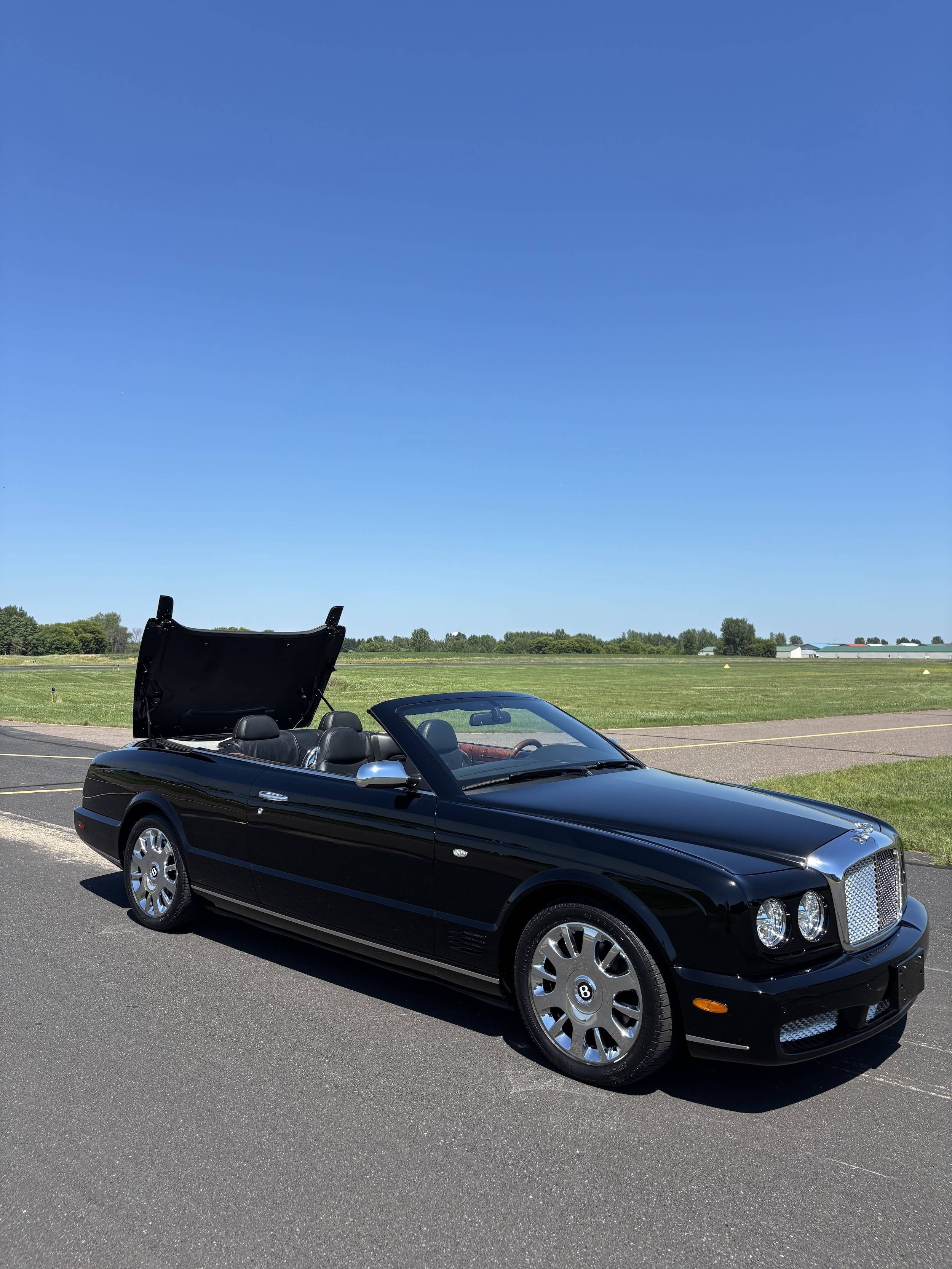 2008 Bentley Azure 48