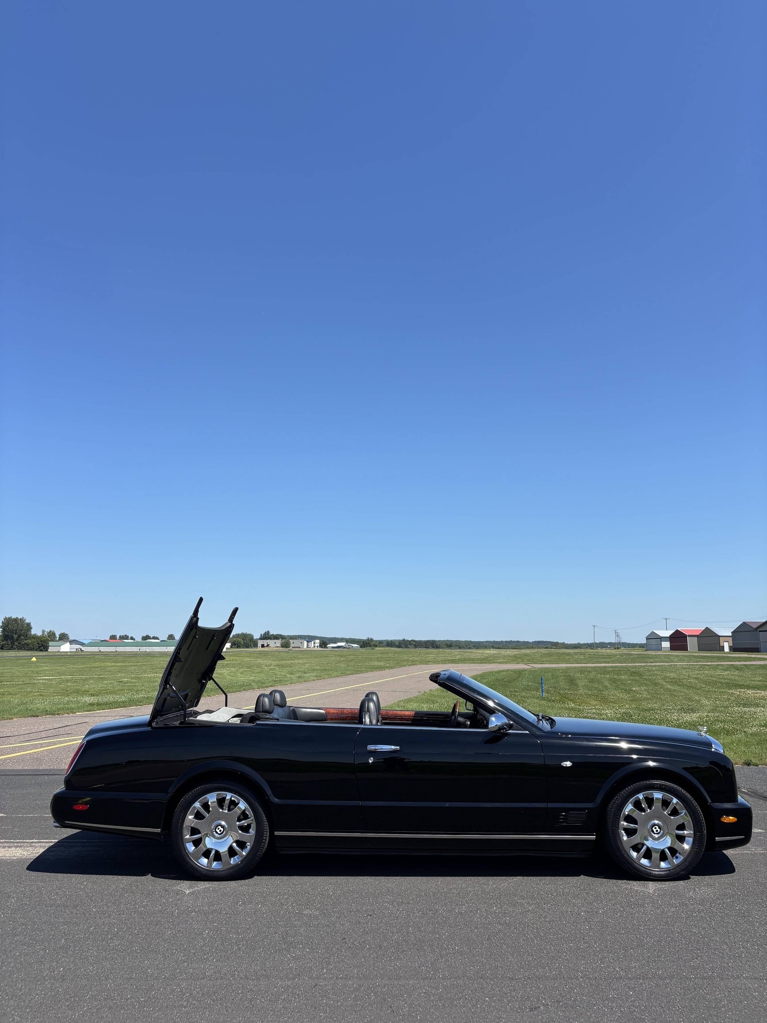 2008 Bentley Azure 49