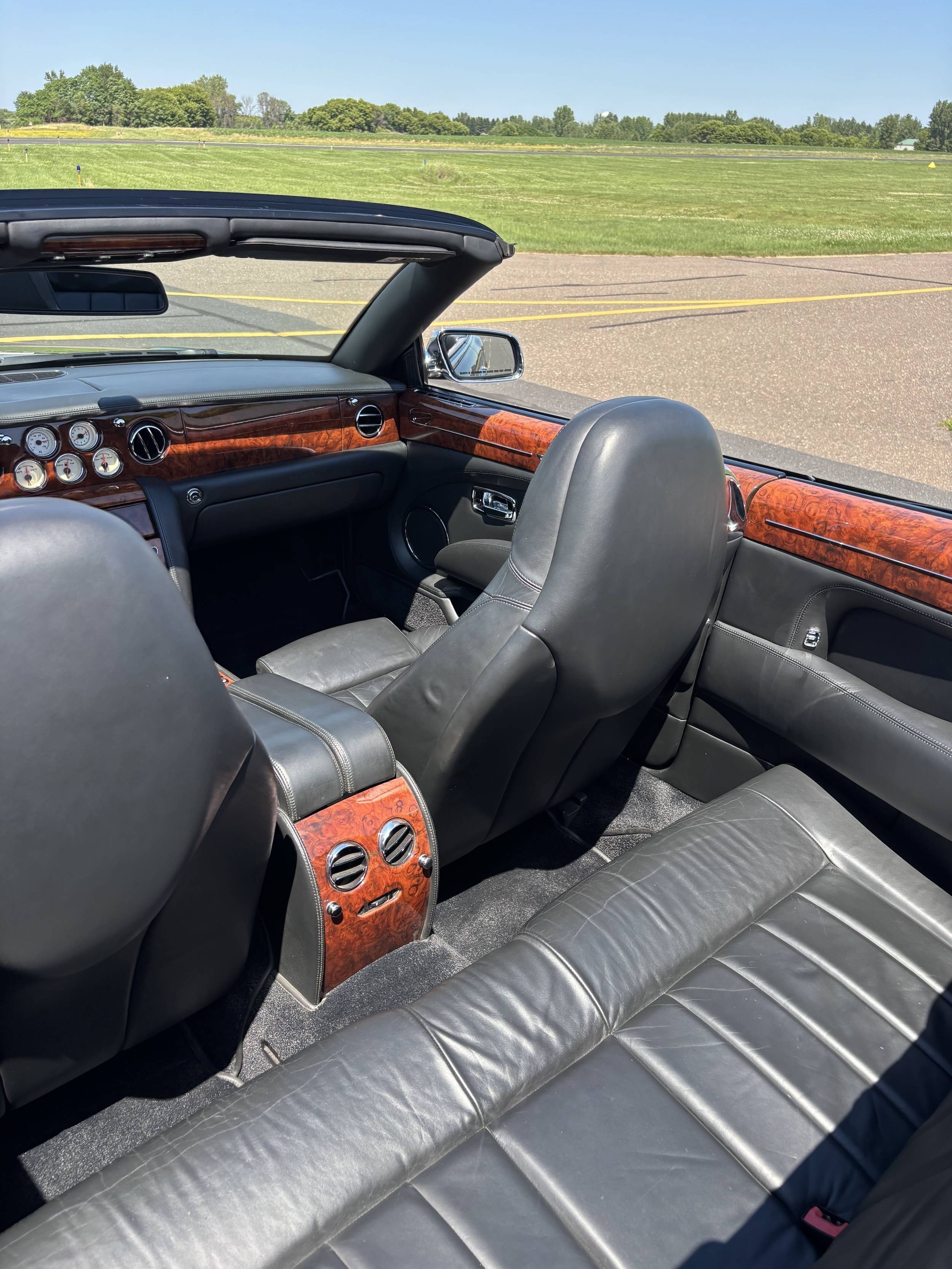2008 Bentley Azure 68