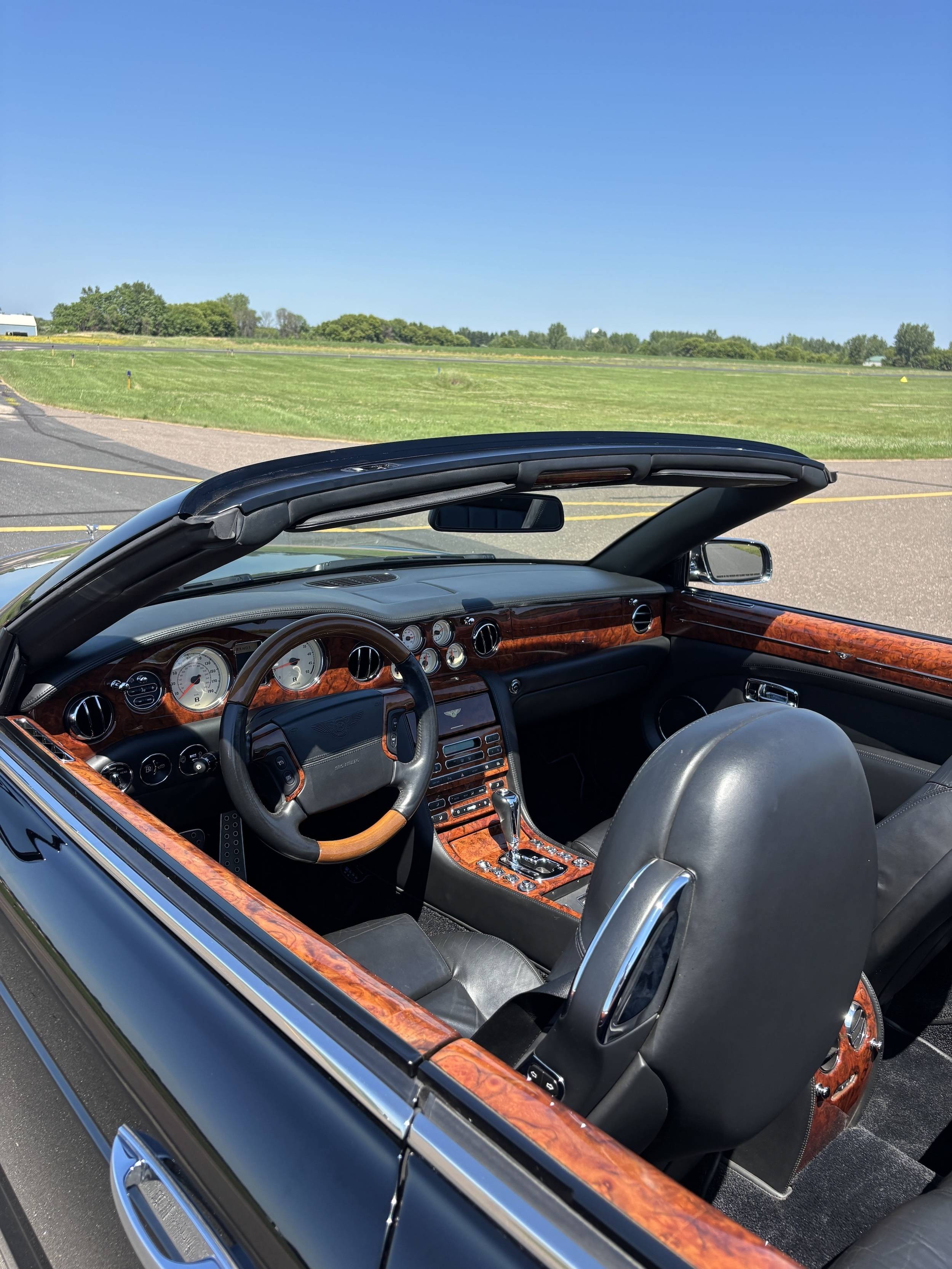 2008 Bentley Azure 69