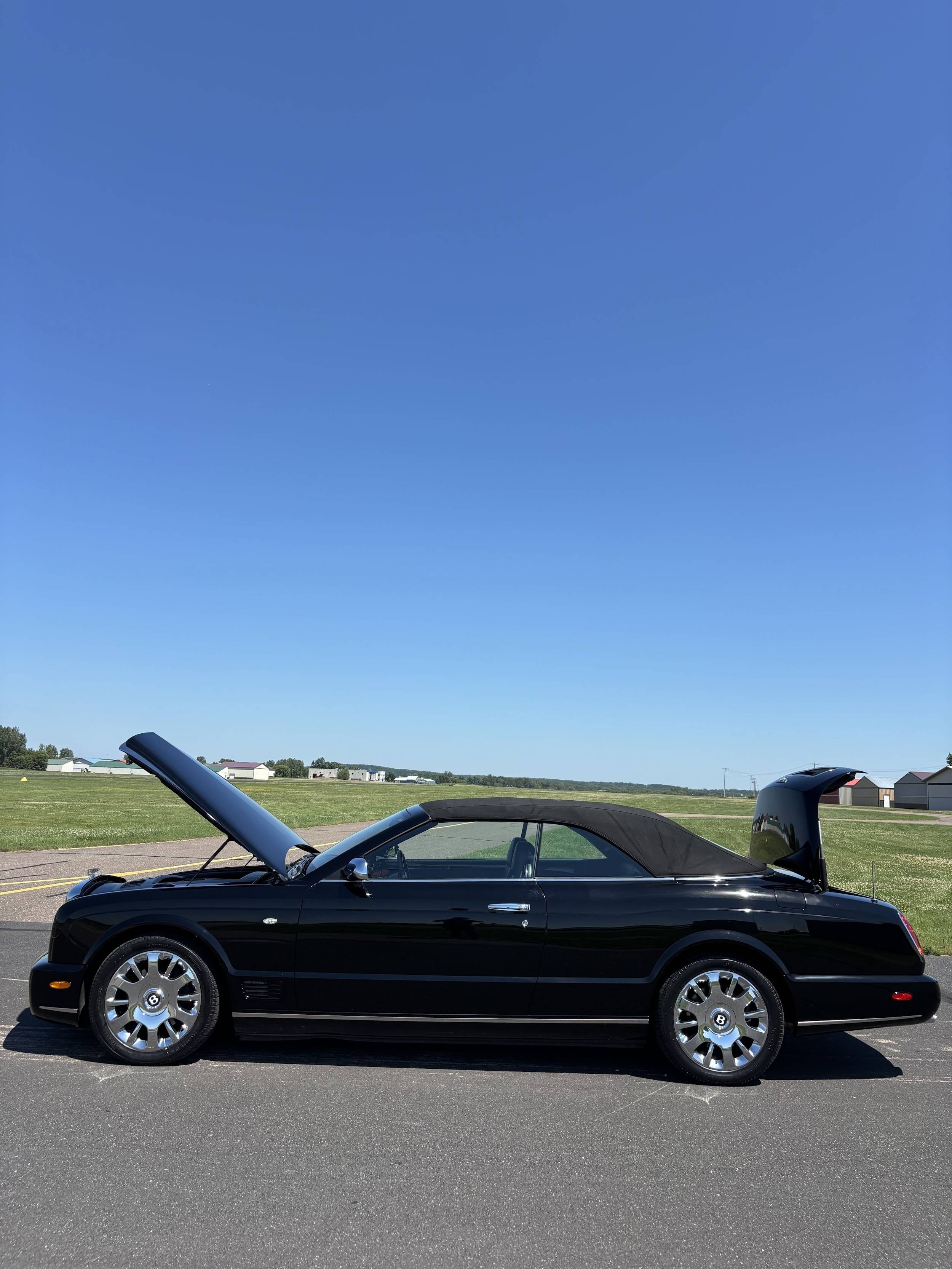 2008 Bentley Azure 84