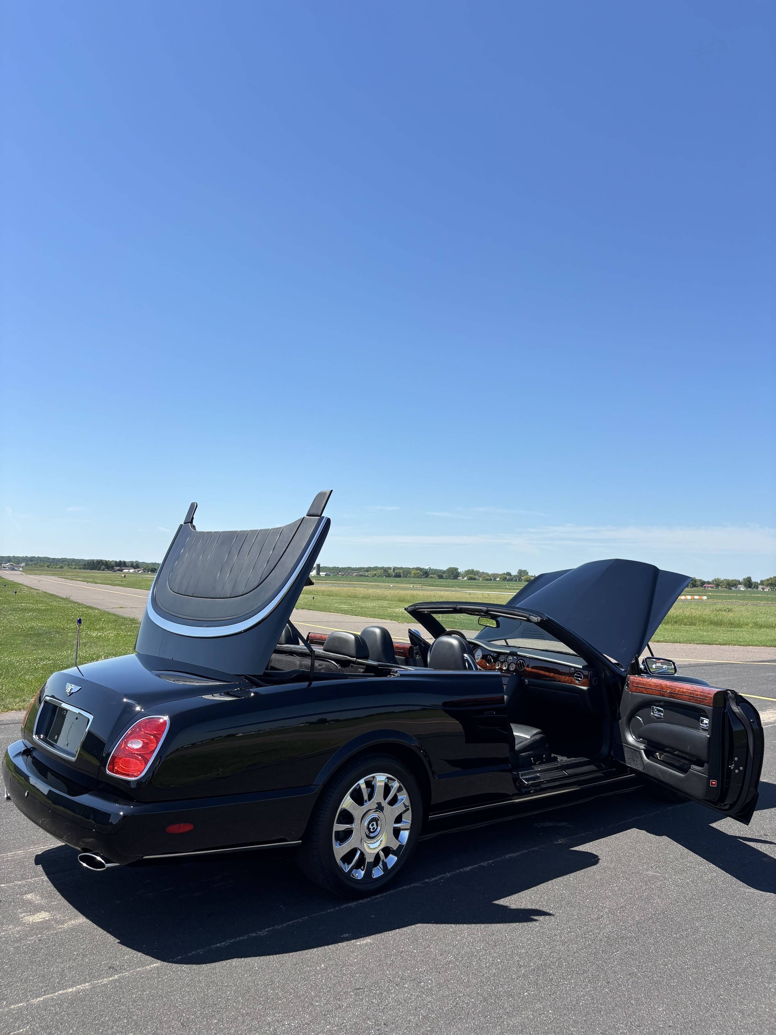 2008 Bentley Azure 102