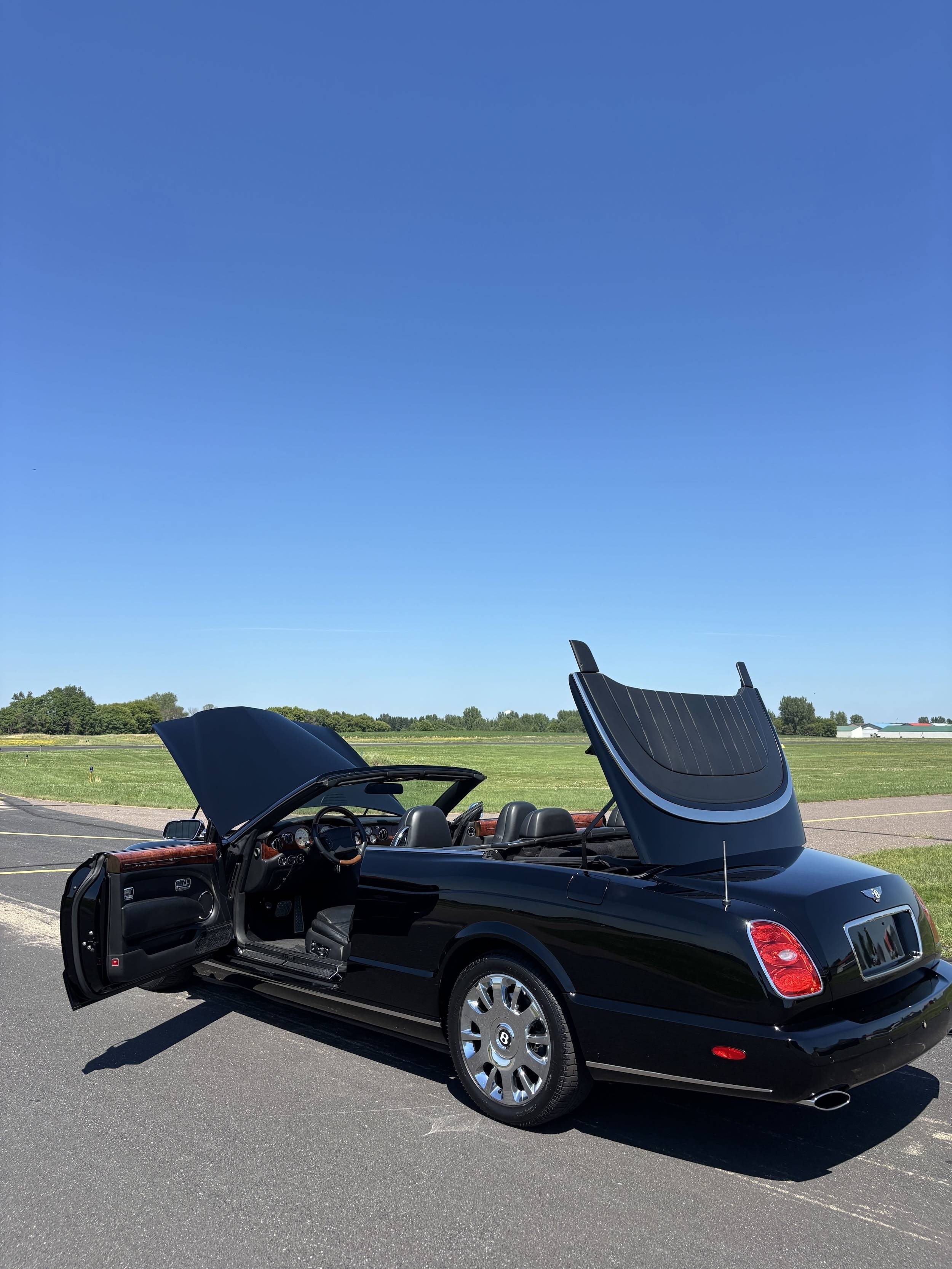 2008 Bentley Azure 108