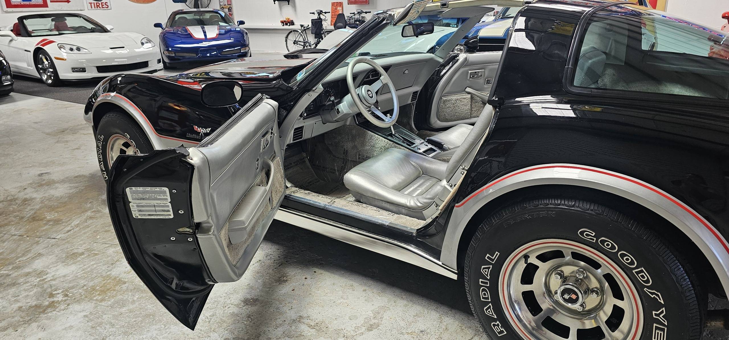 1978 Chevrolet CORVETTE INDY 500 PACE CAR 44