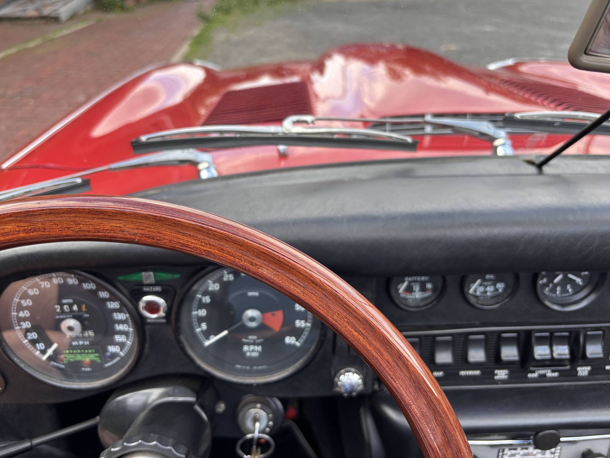 1971 Jaguar E-Type 37