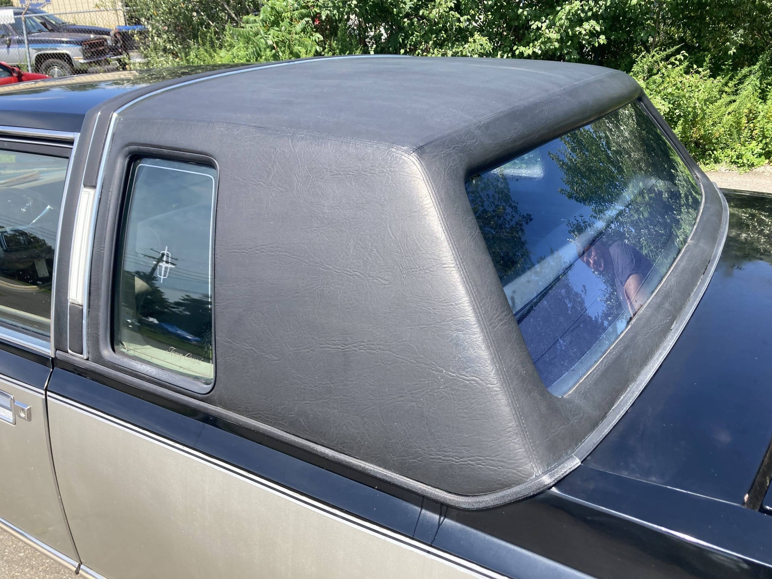 1980 Lincoln Town Coupe 11