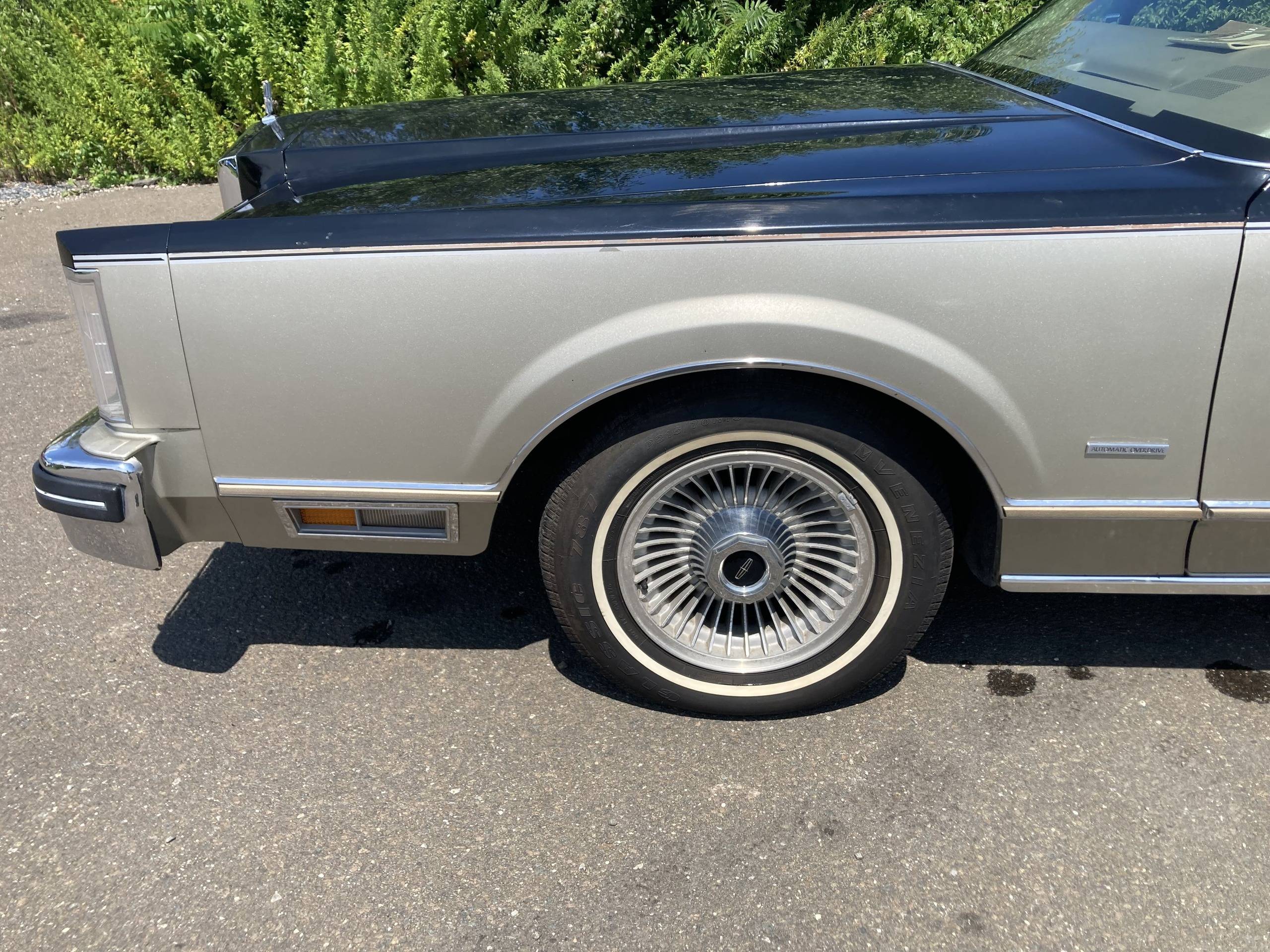 1980 Lincoln Town Coupe 14