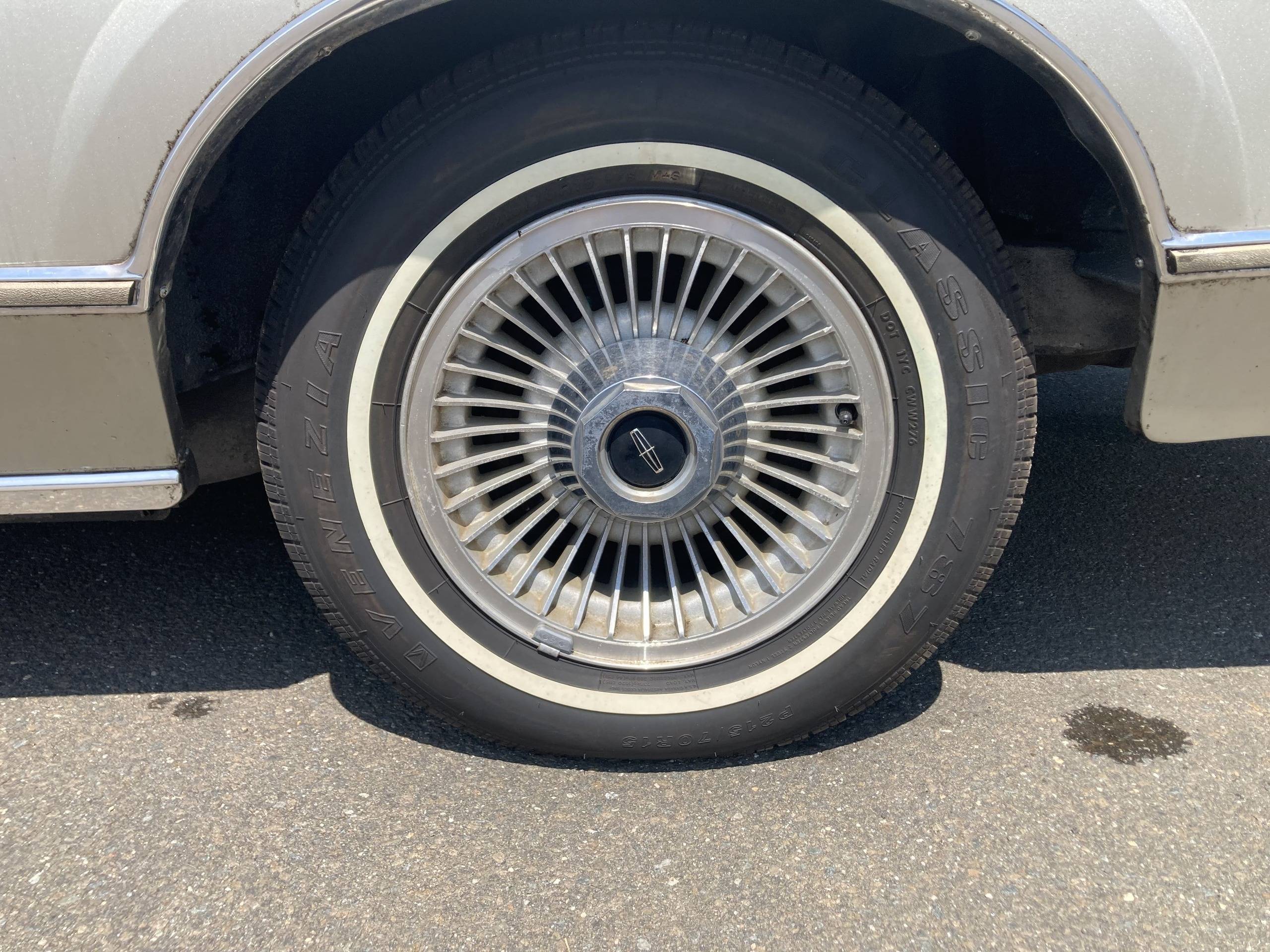 1980 Lincoln Town Coupe 23